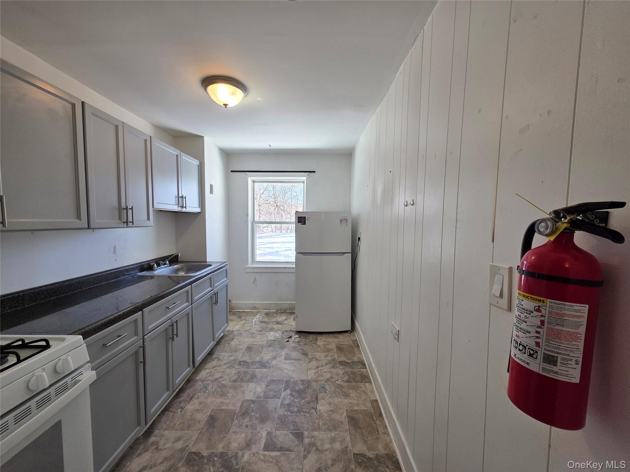 #5 photo, 135 Fullerton Avenue, Newburgh , NY 12550