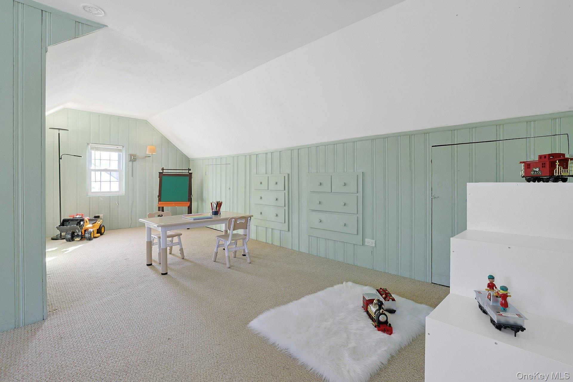 #18 photo, 120 Albemarle Road, White Plains , NY 10605