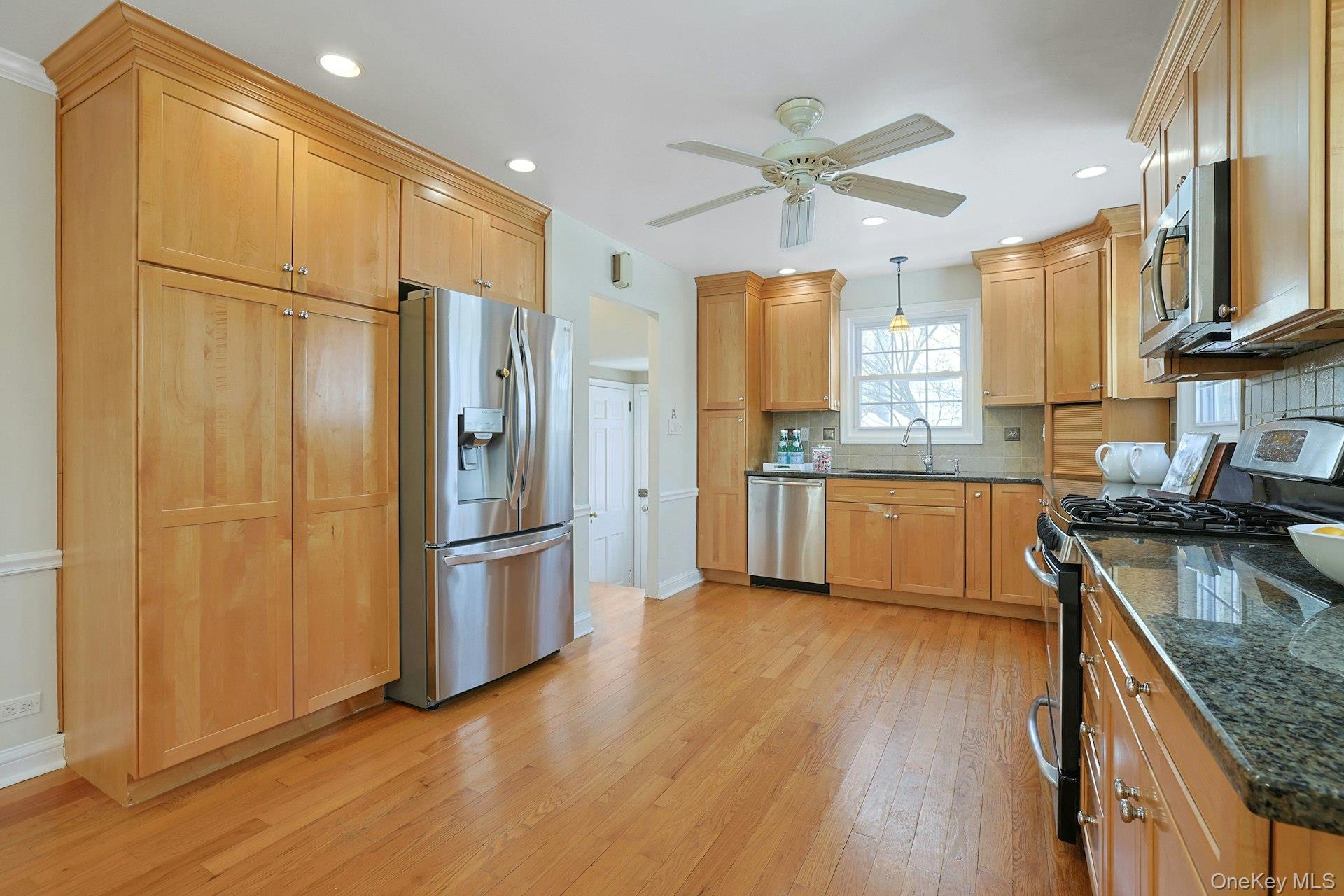 #5 photo, 120 Albemarle Road, White Plains , NY 10605