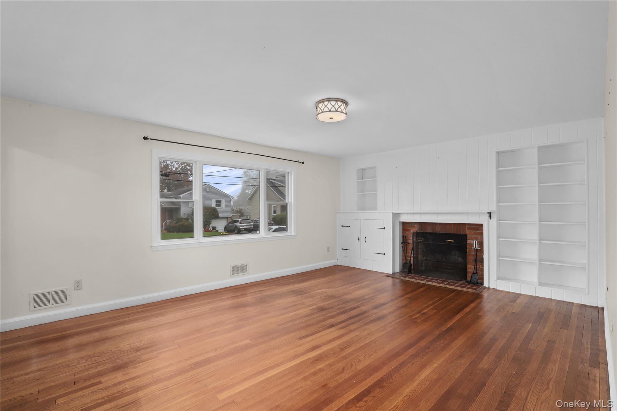 #3 photo, 216 Poe Street, Hartsdale , NY 10530