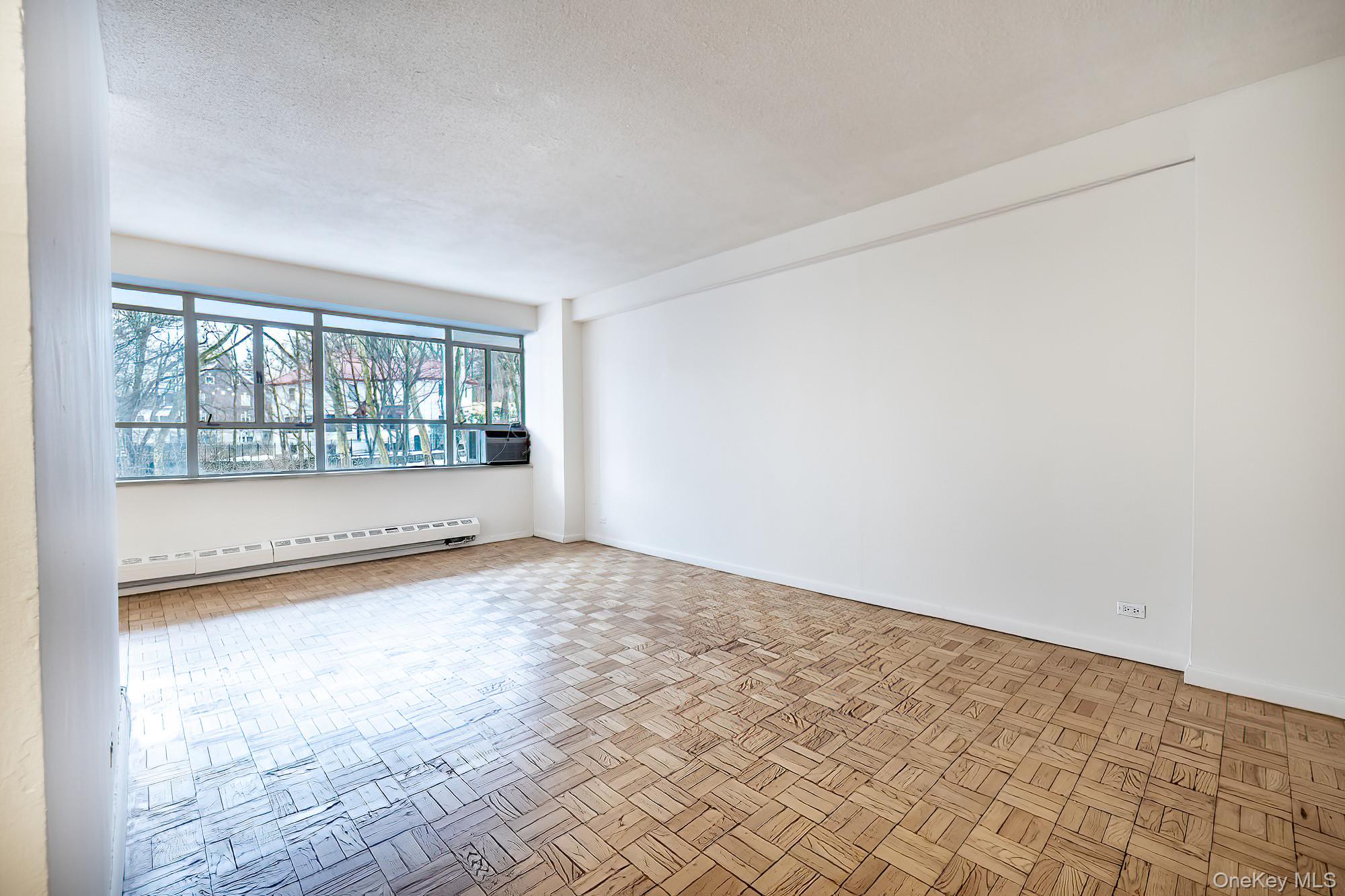 #4 photo, 2727 Palisade Avenue, 브롱크스 Bronx , NY 10463