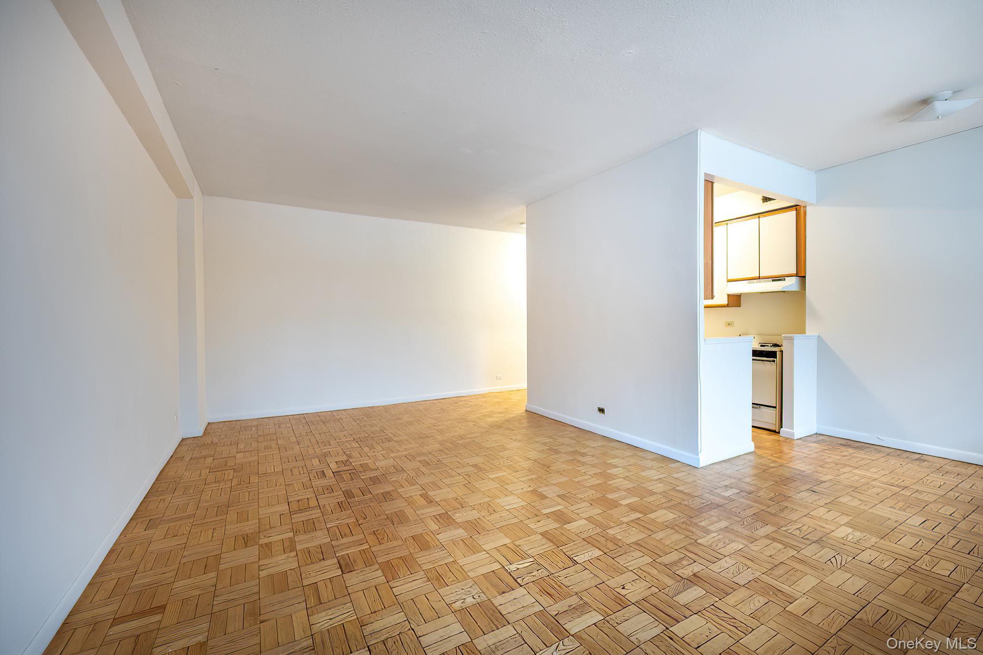 #5 photo, 2727 Palisade Avenue, 브롱크스 Bronx , NY 10463