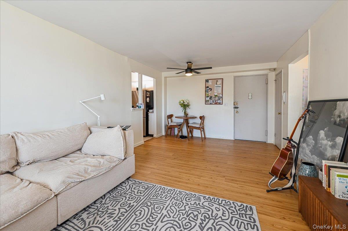 #12 photo, 25 Lake Street, White Plains , NY 10603