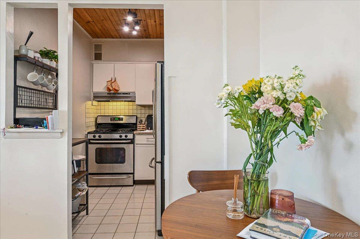 #7 photo, 25 Lake Street, White Plains , NY 10603