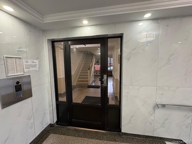 #6 photo, 2220 Burnett Street, 브루클린 Brooklyn , NY 11229