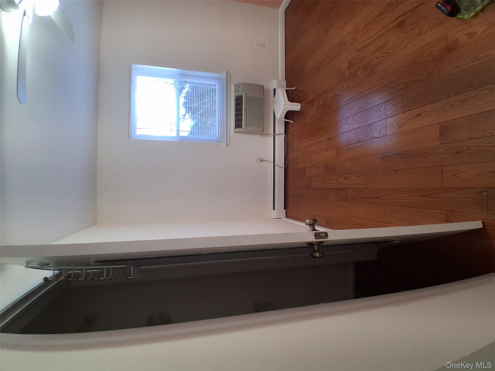 #4 photo, 109 Parkside Drive, Suffern , NY 10901