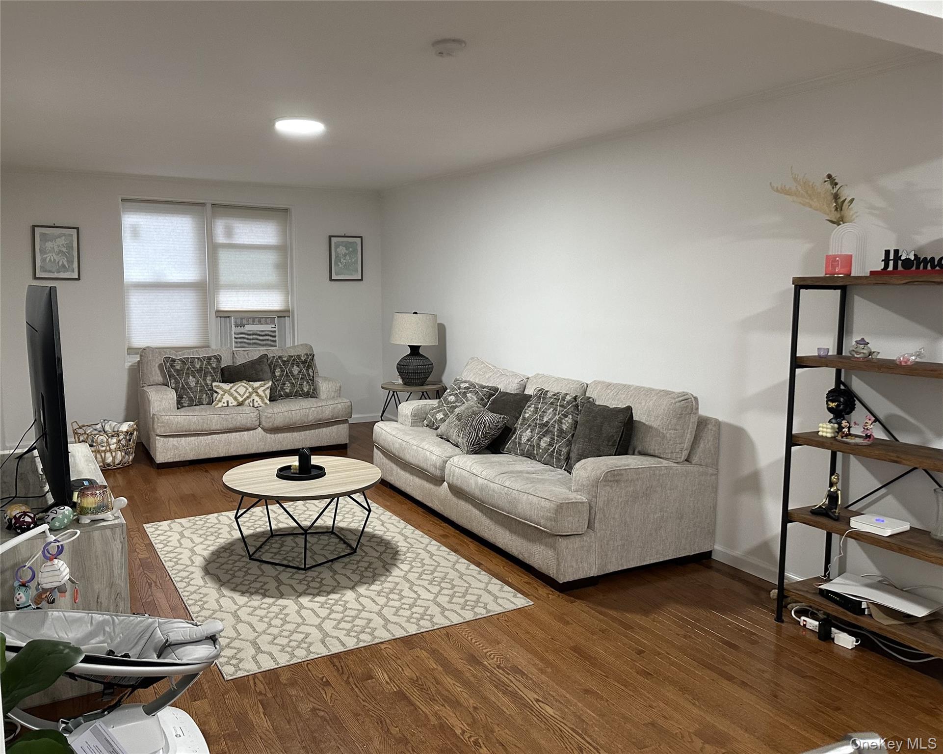 #6 photo, 1133 Midland Avenue, 뉴욕주 Yonkers , NY 10708