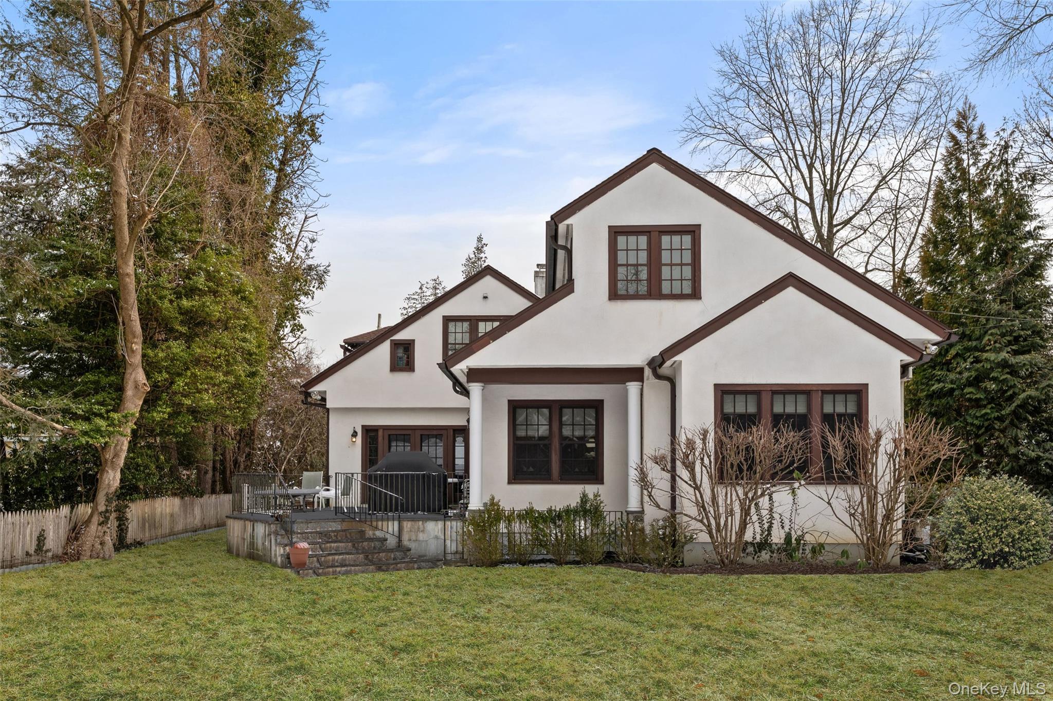 #2 photo, 1 Elmdorf Drive, Scarsdale , NY 10583