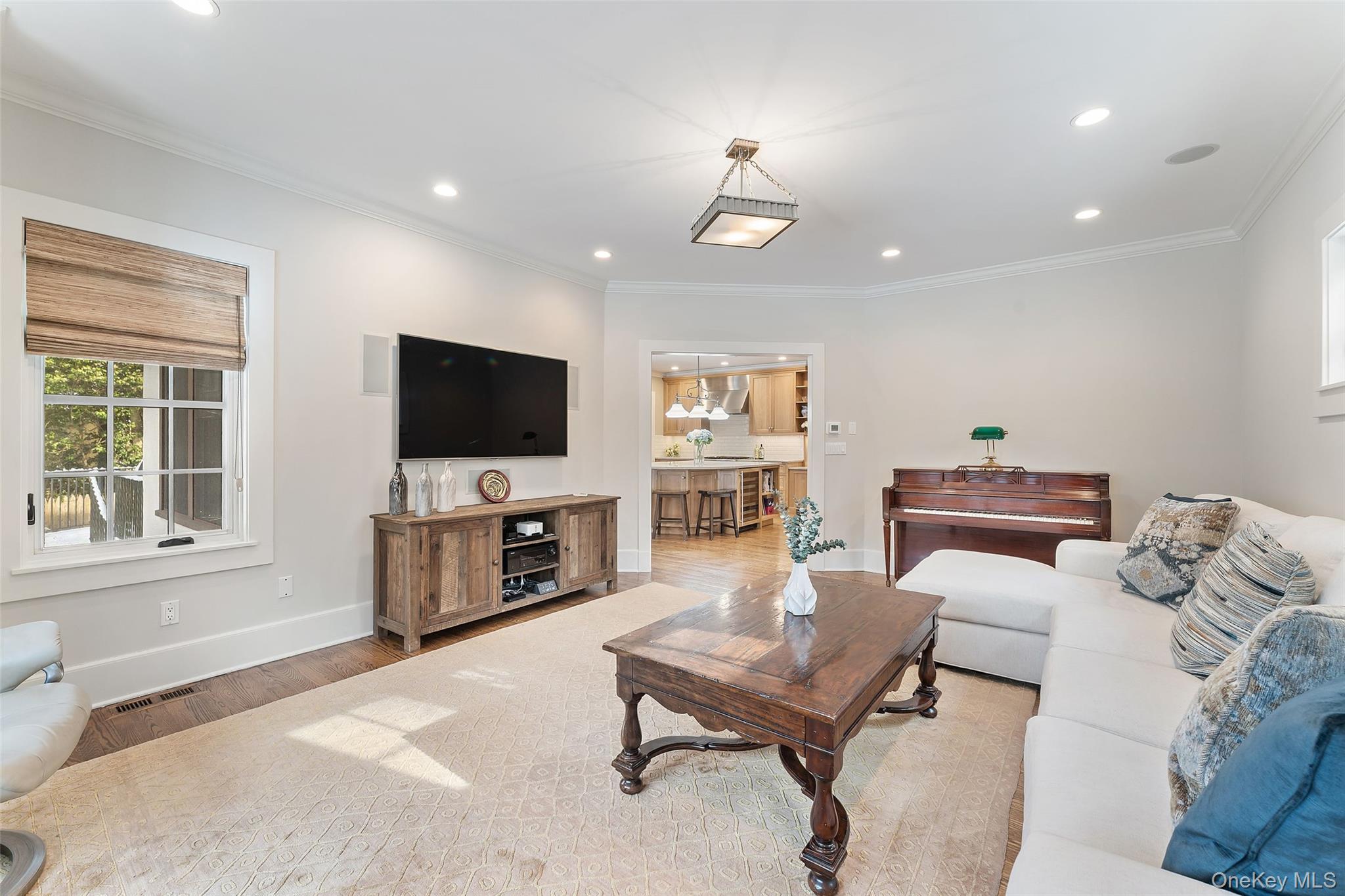 #4 photo, 1 Elmdorf Drive, Scarsdale , NY 10583