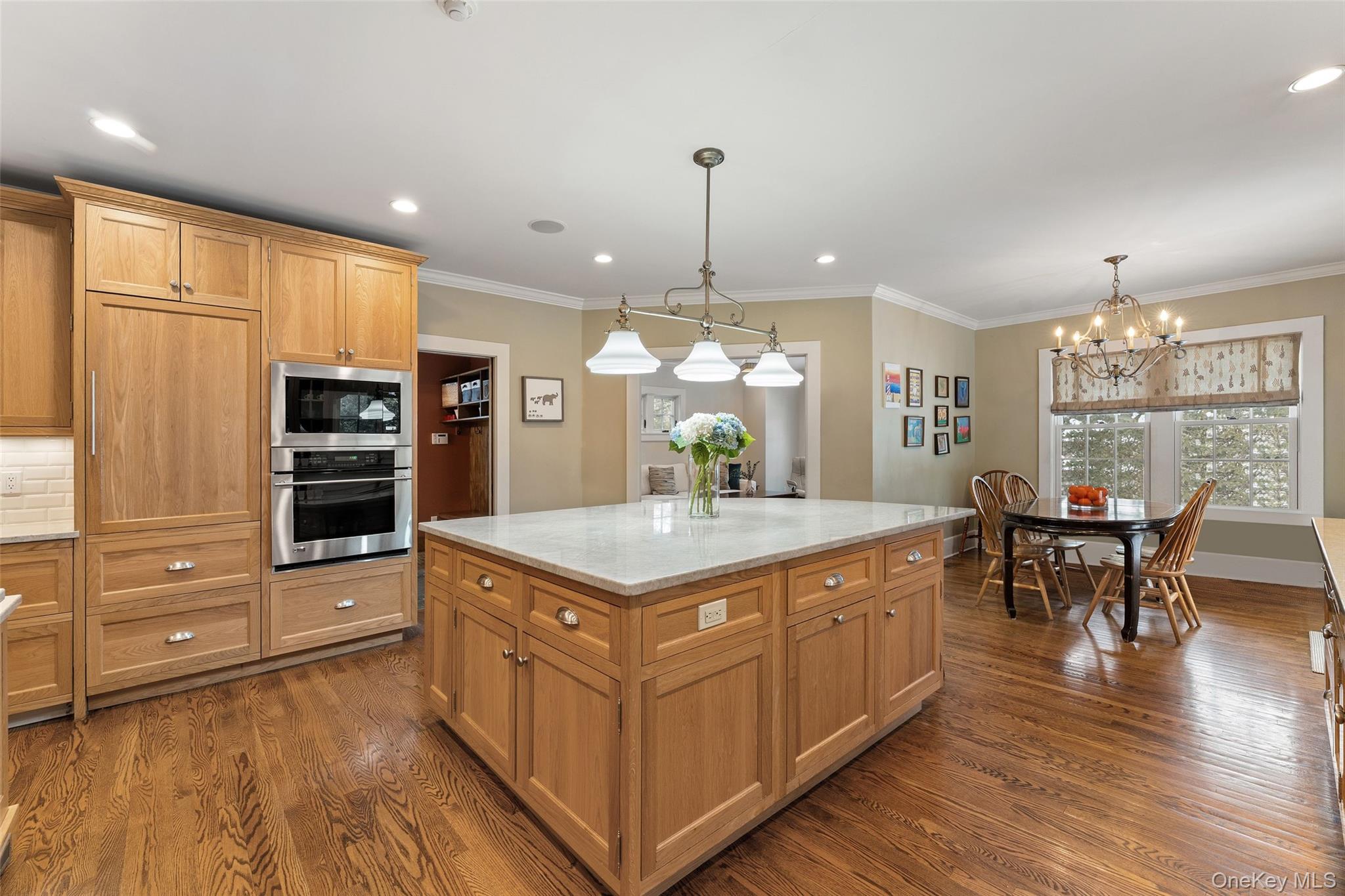 #7 photo, 1 Elmdorf Drive, Scarsdale , NY 10583