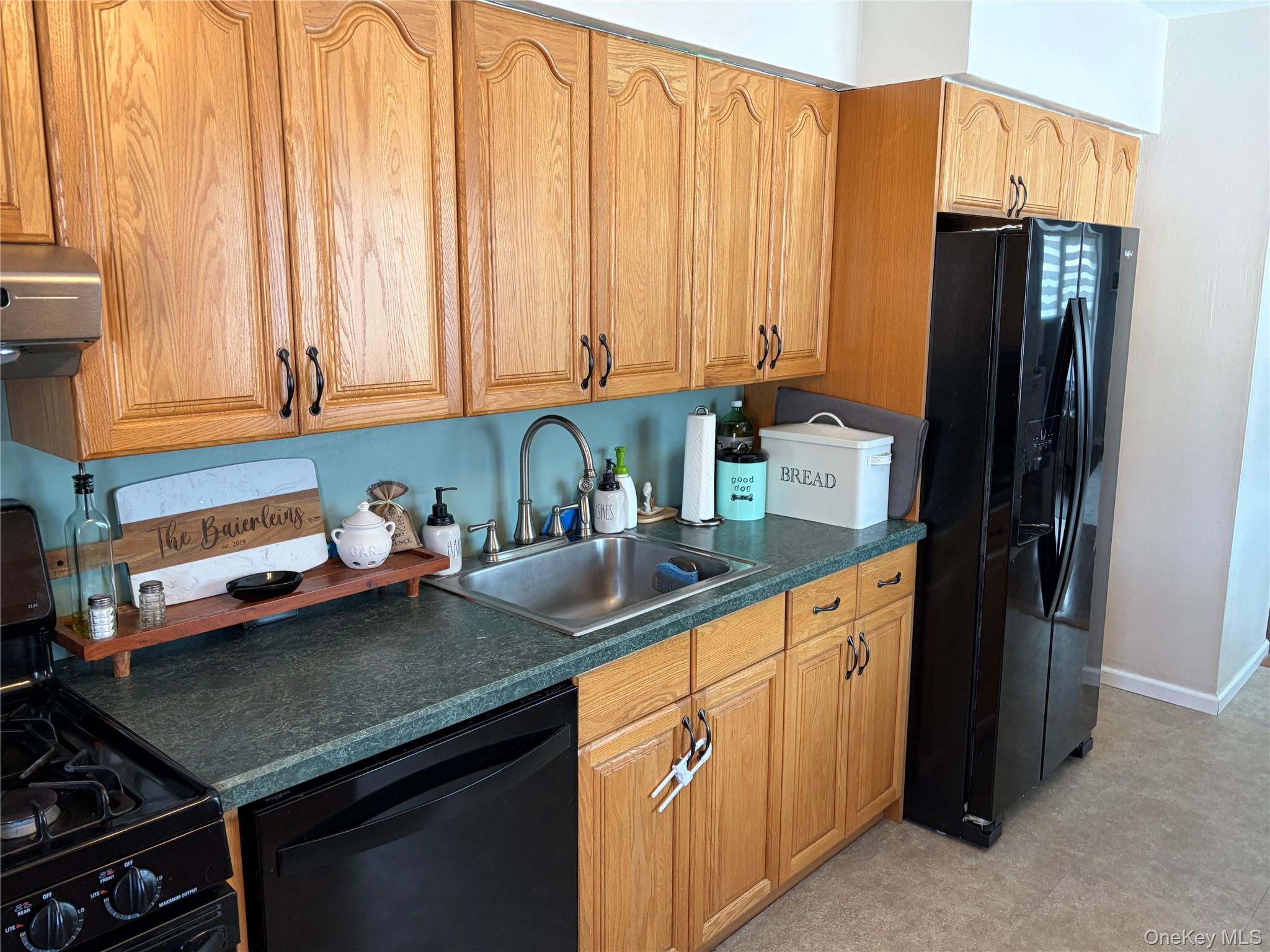 #5 photo, 57 Pebble Lane, সাফোক কাউন্টি Deer Park , NY 11729