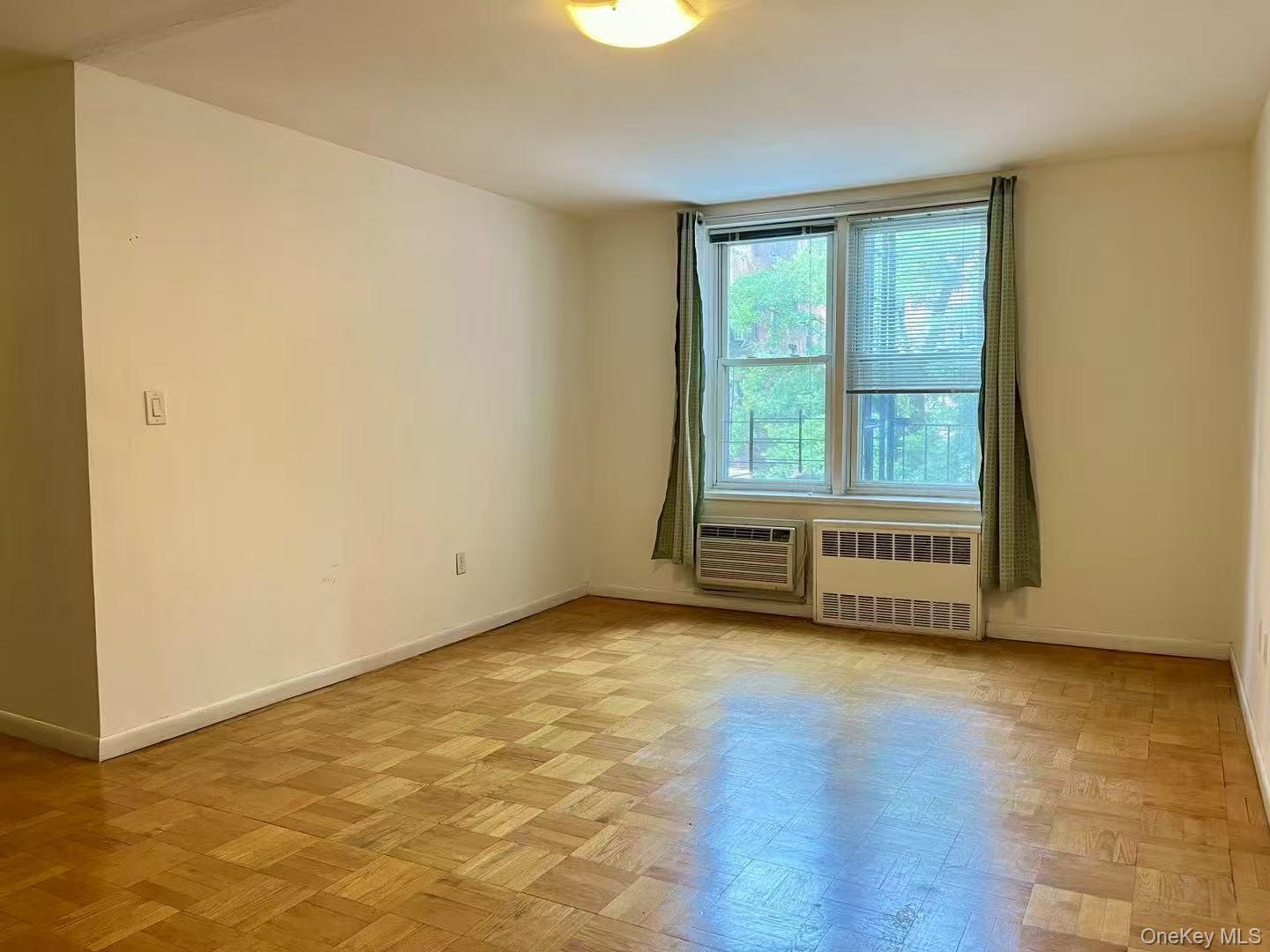 #3 photo, 142-15 Franklin Avenue, Flushing , NY 11355