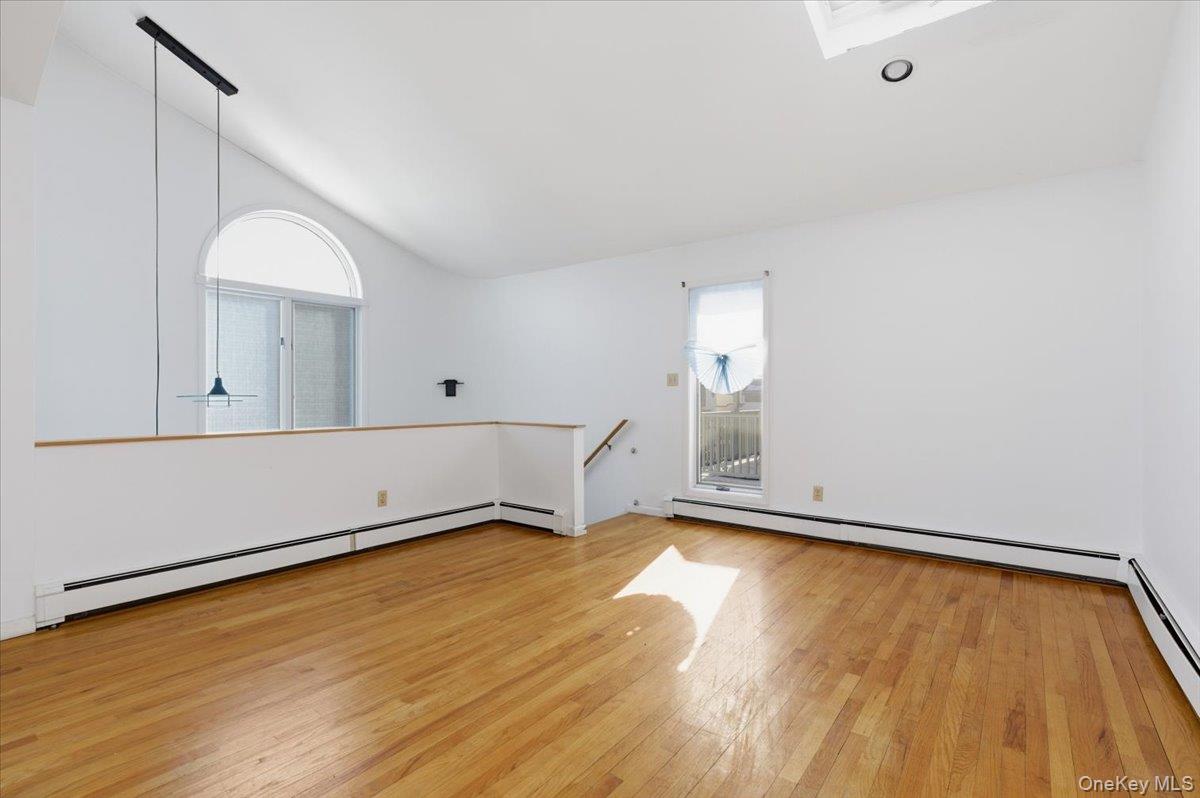 #4 photo, 113 Belmont Avenue, 長島 長灘 Long Beach , NY 11561