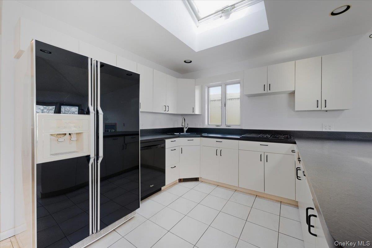 #9 photo, 113 Belmont Avenue, 長島 長灘 Long Beach , NY 11561