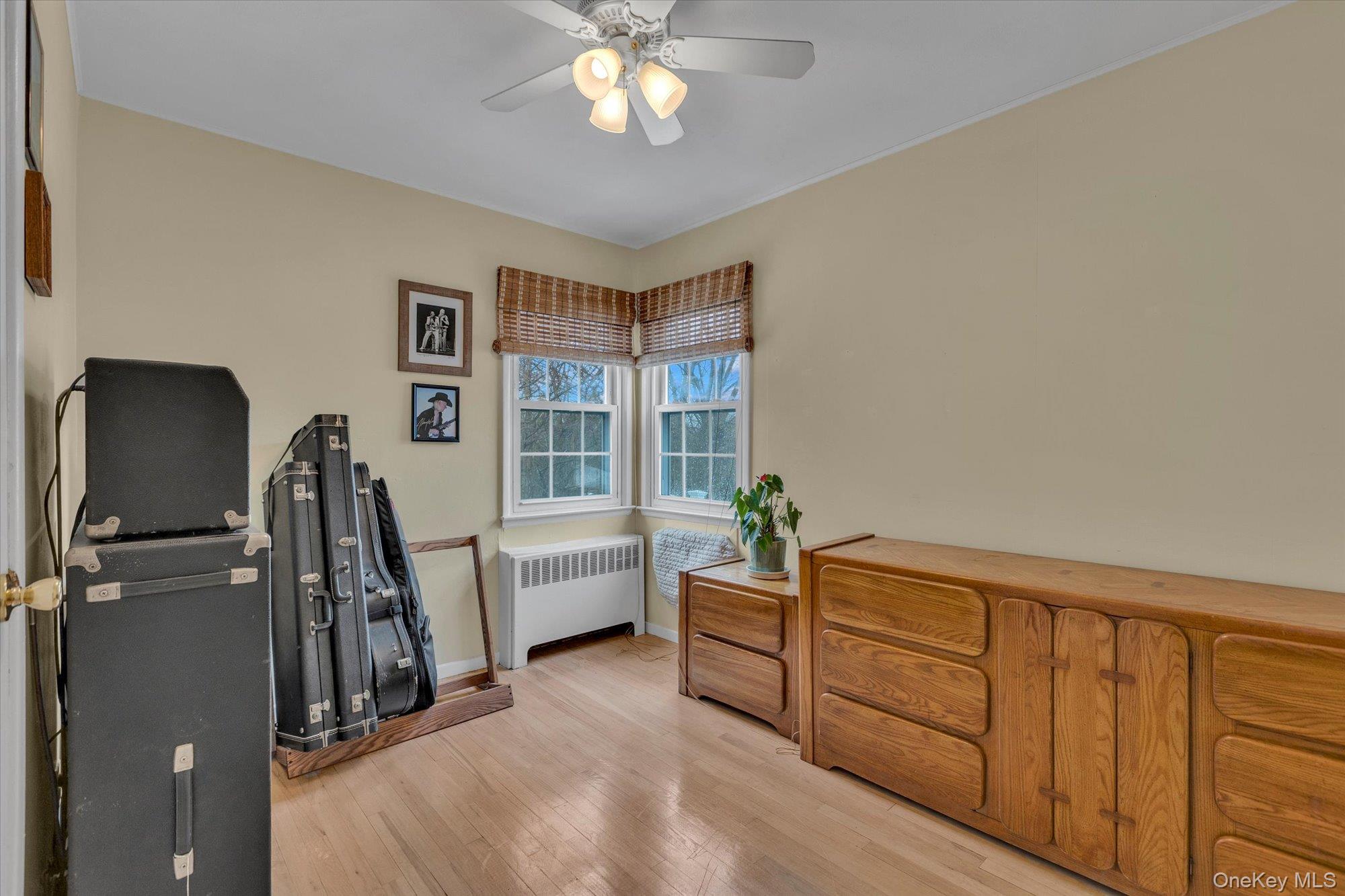 #15 photo, 6 Longford Street, Huntington , NY 11743