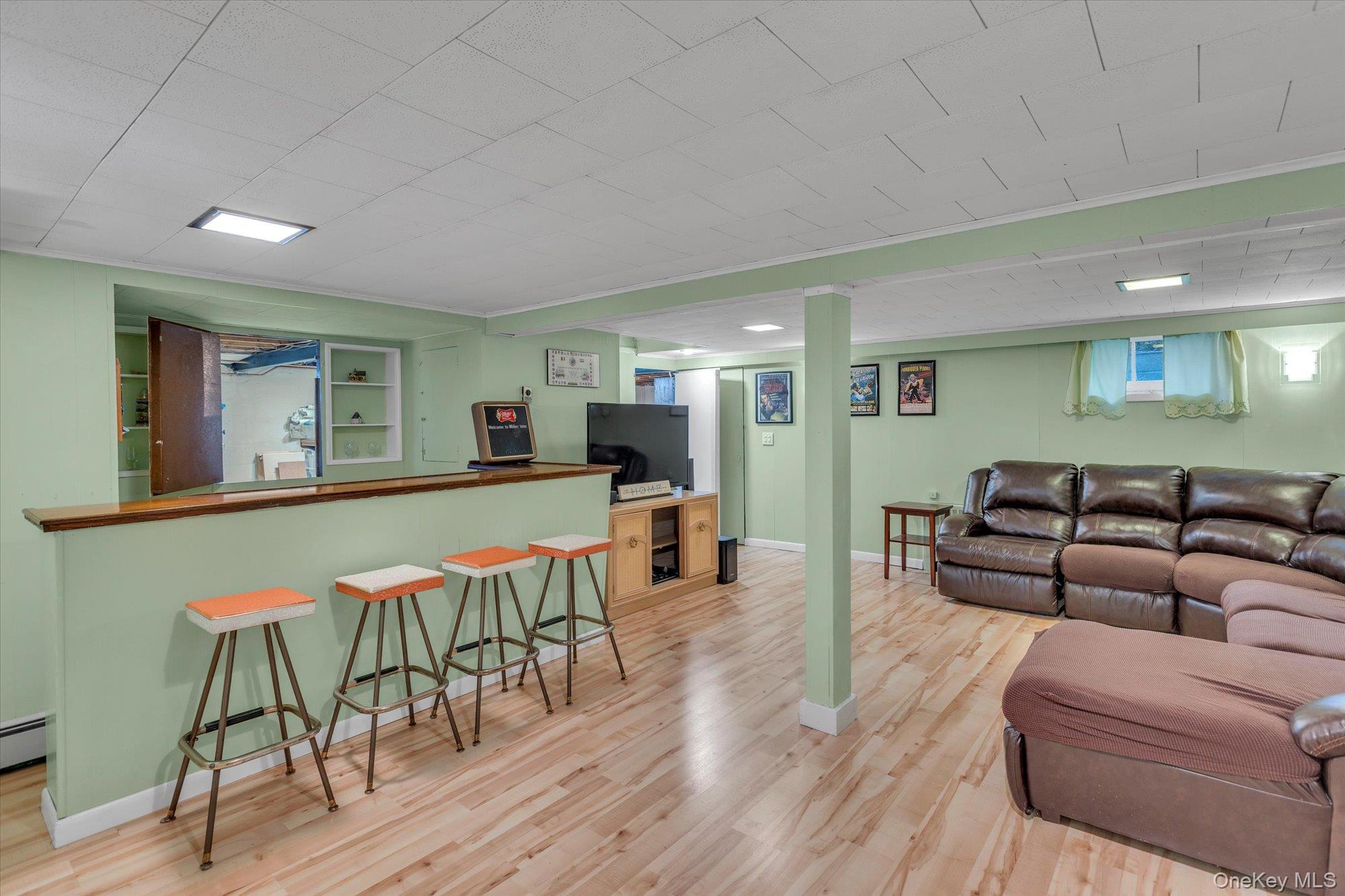 #18 photo, 6 Longford Street, Huntington , NY 11743