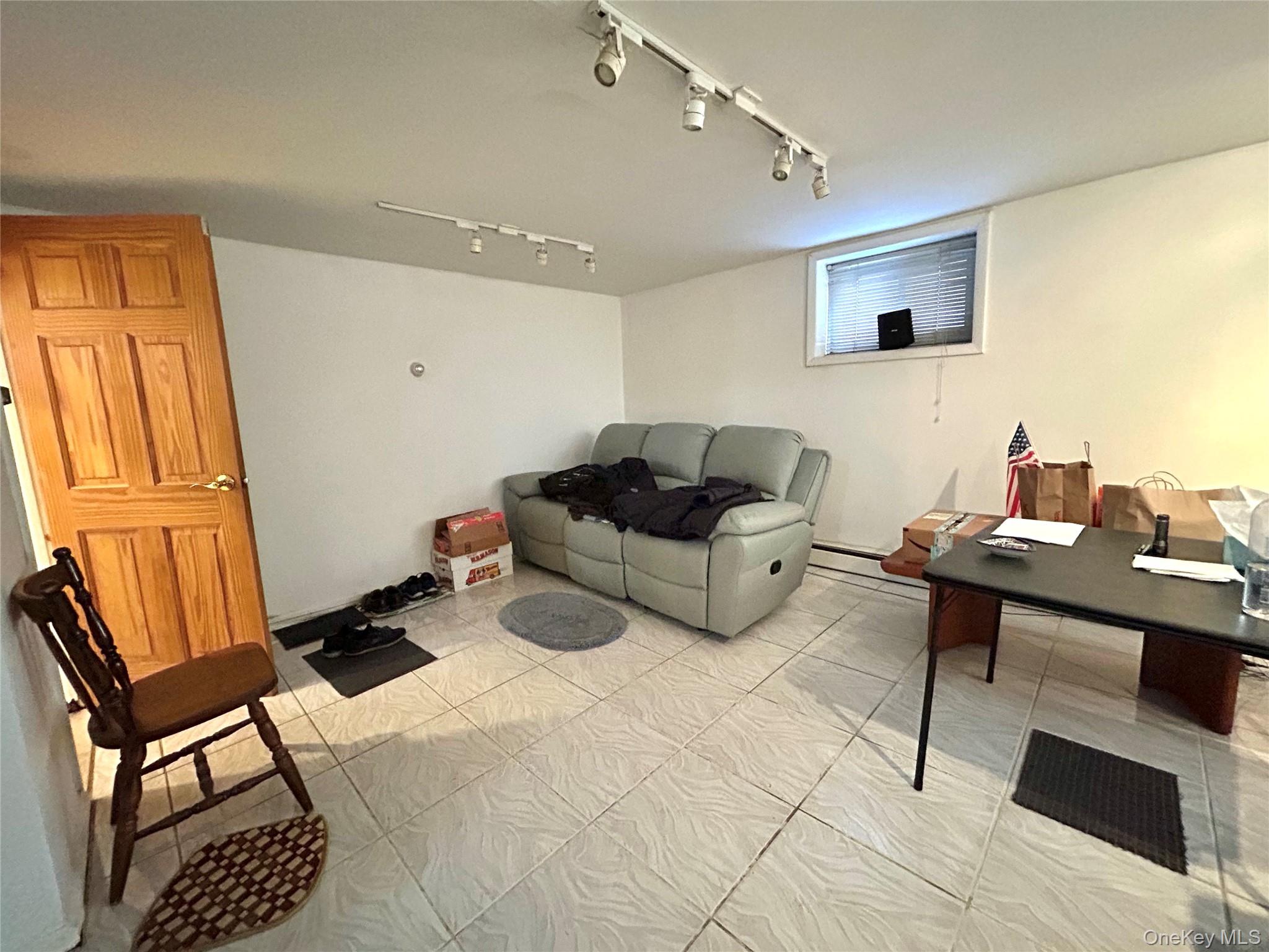 #17 photo, 54-07 84th Street, 뉴욕퀸즈 Elmhurst , NY 11373