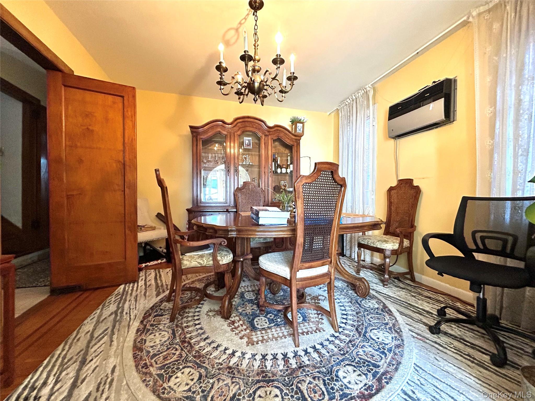 #5 photo, 54-07 84th Street, 뉴욕퀸즈 Elmhurst , NY 11373