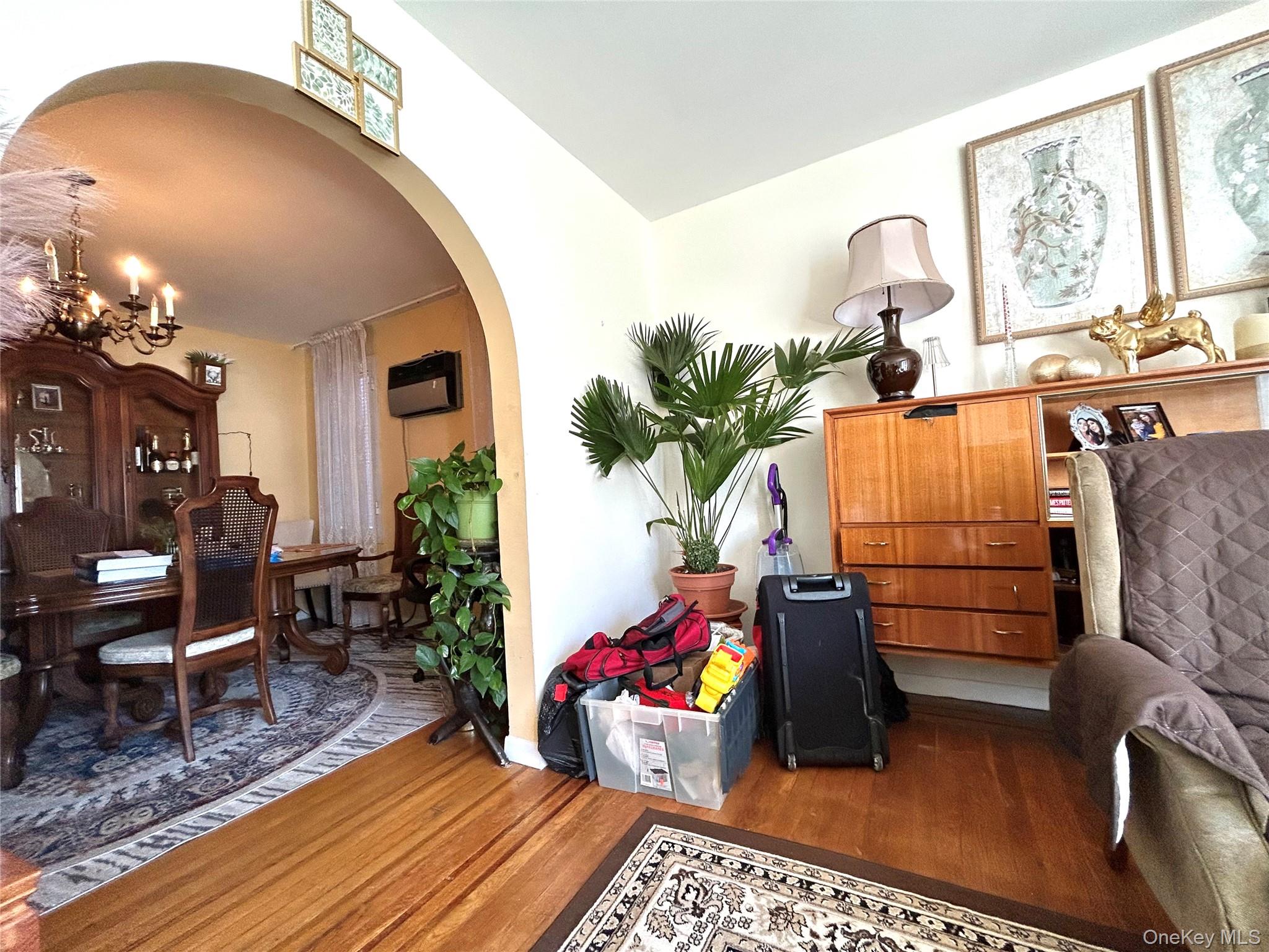 #6 photo, 54-07 84th Street, 뉴욕퀸즈 Elmhurst , NY 11373