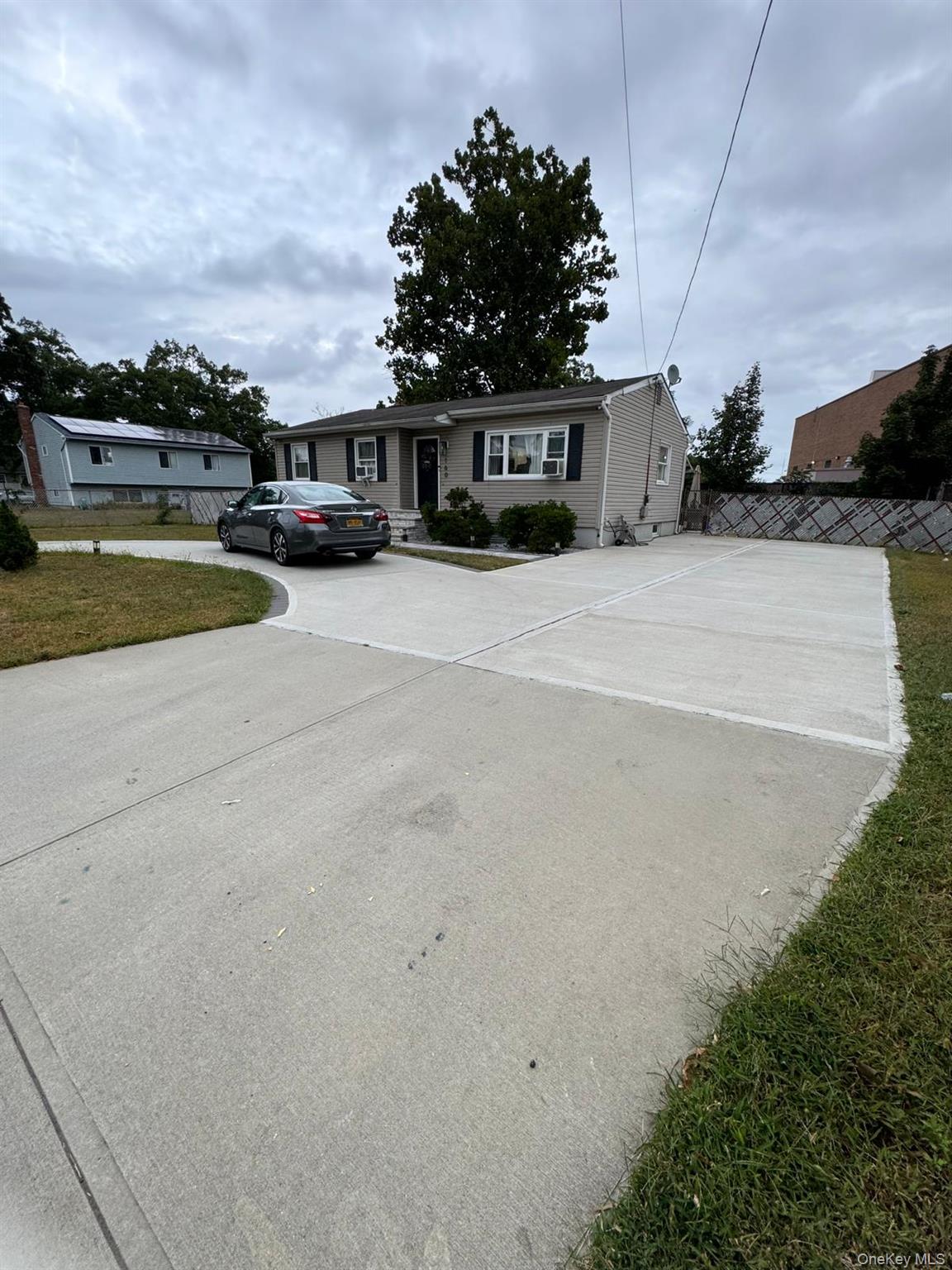 #12 photo, 160 Pacific Street, Copiague , NY 11726