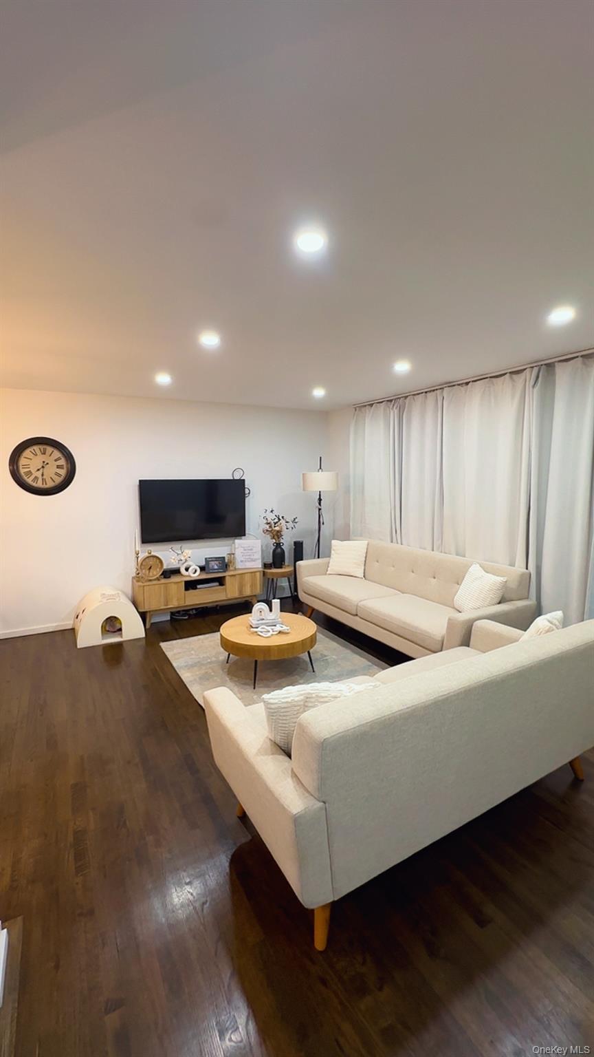 #2 photo, 160 Pacific Street, Copiague , NY 11726