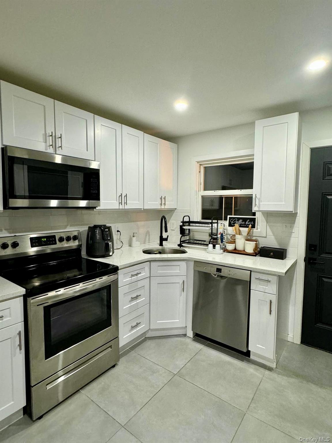 #4 photo, 160 Pacific Street, Copiague , NY 11726