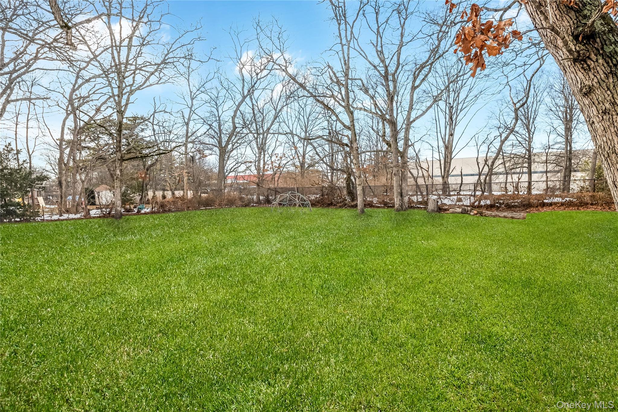 #4 photo, 97 Berry Street, 東長島 Lindenhurst , NY 11757