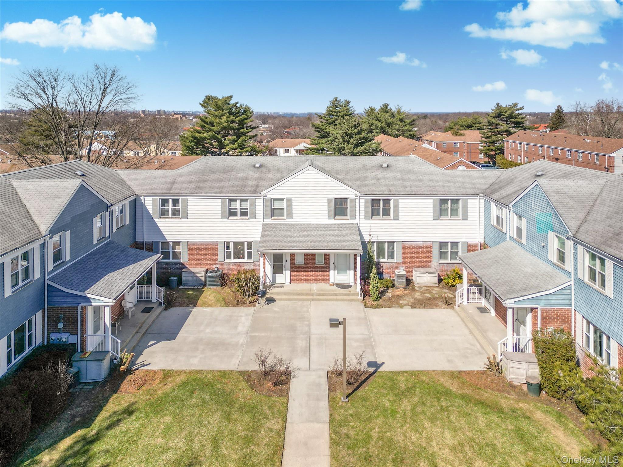 #19 photo, 229-09 69th Avenue, 皇后區 貝塞 Bayside , NY 11364