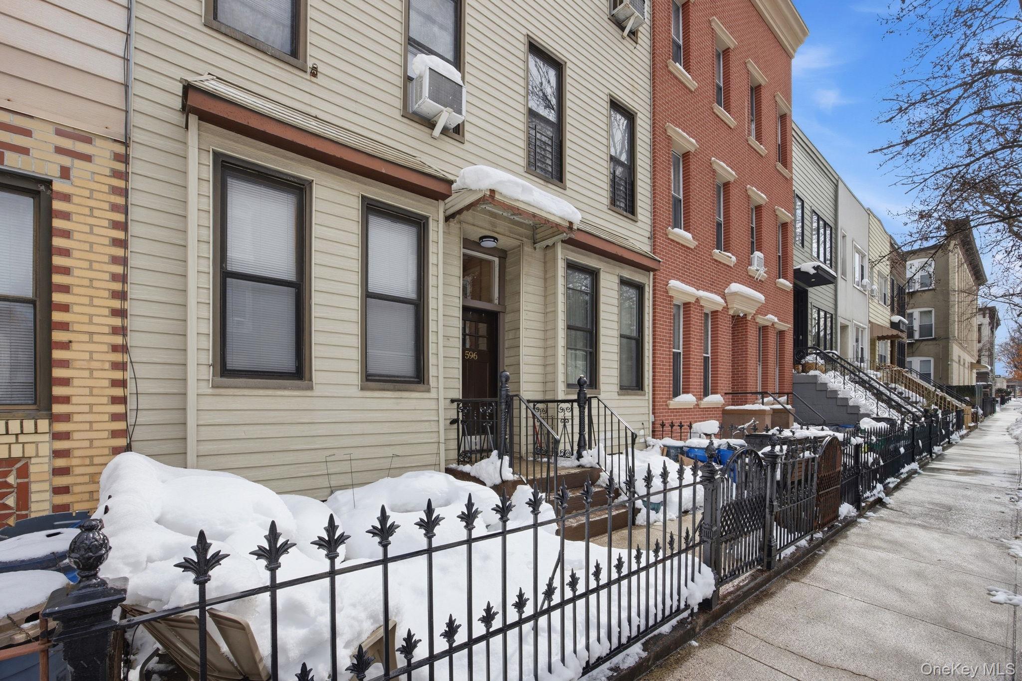 #2 photo, 596 Humboldt Street, Бруклин ‖ Brooklyn , NY 11222