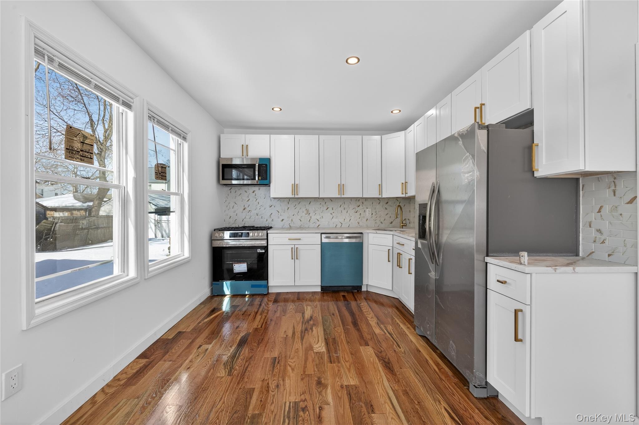 #3 photo, 190-15 112th Avenue, Saint Albans , NY 11412