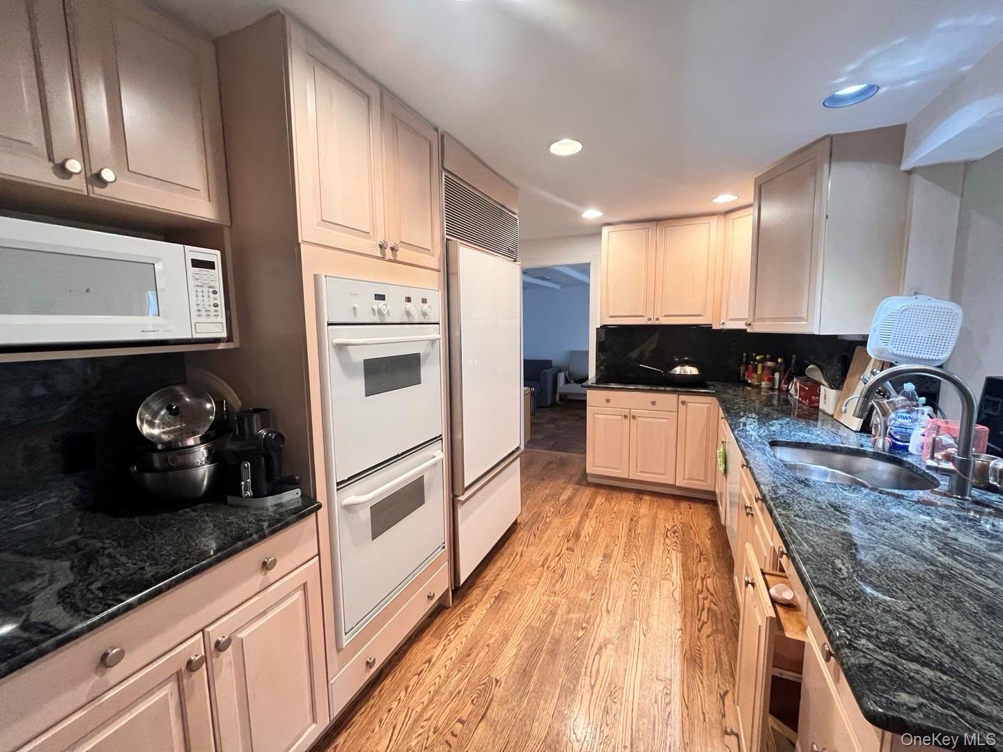 #5 photo, 26 Polo Field Lane, Lake Success , NY 11020