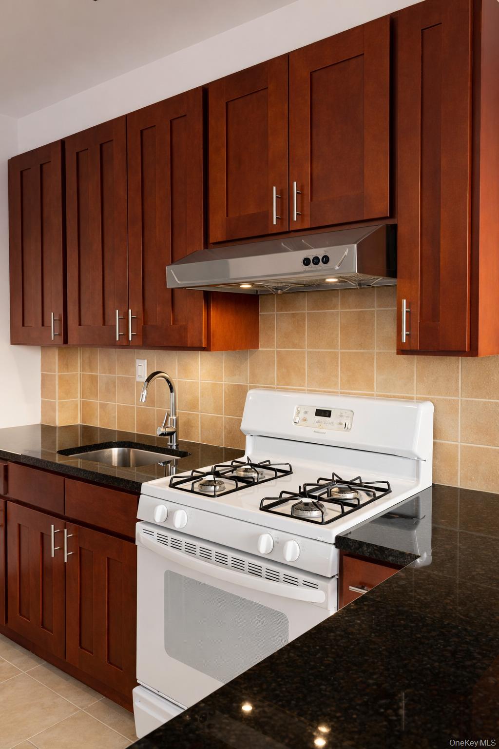 #4 photo, 37-40 103th Street, Corona , NY 11368