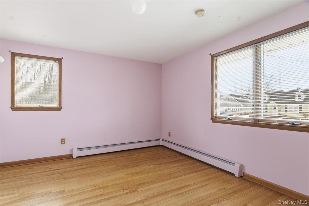 #10 photo, 4 Karp Drive, سوفولك Islip Terrace , NY 11752