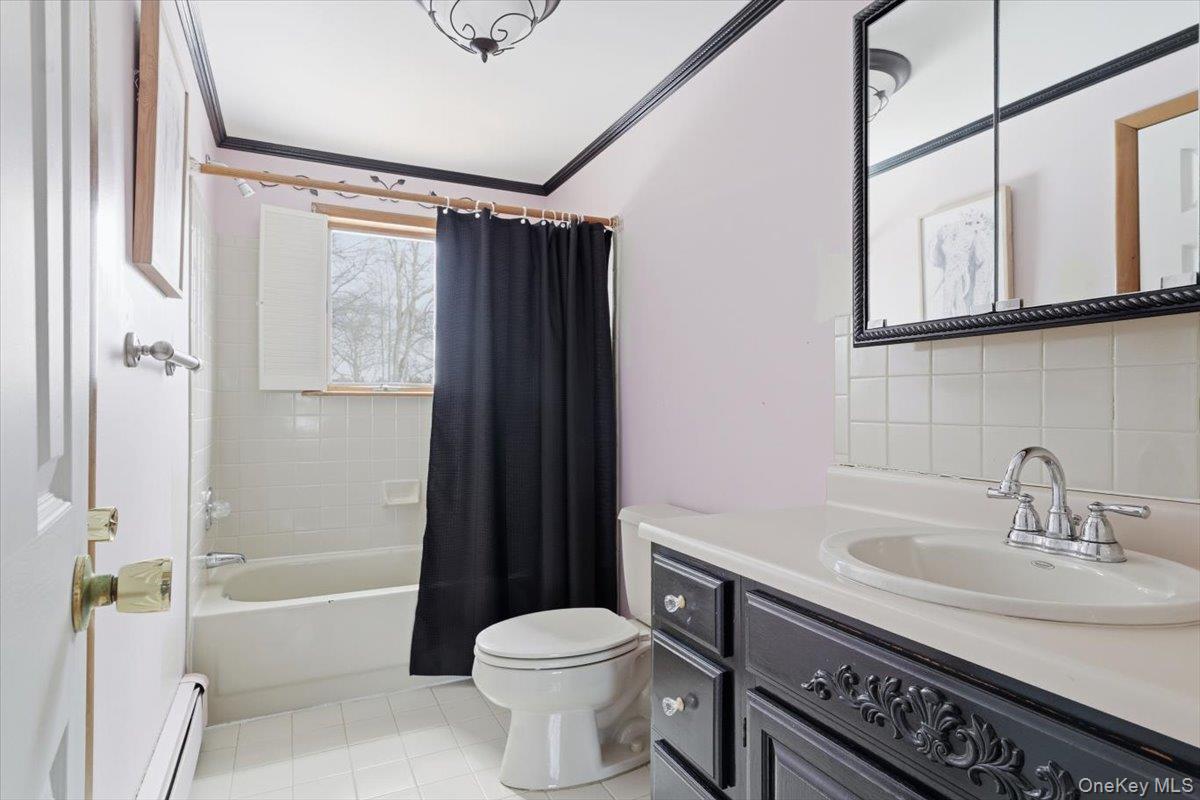 #14 photo, 4 Karp Drive, سوفولك Islip Terrace , NY 11752