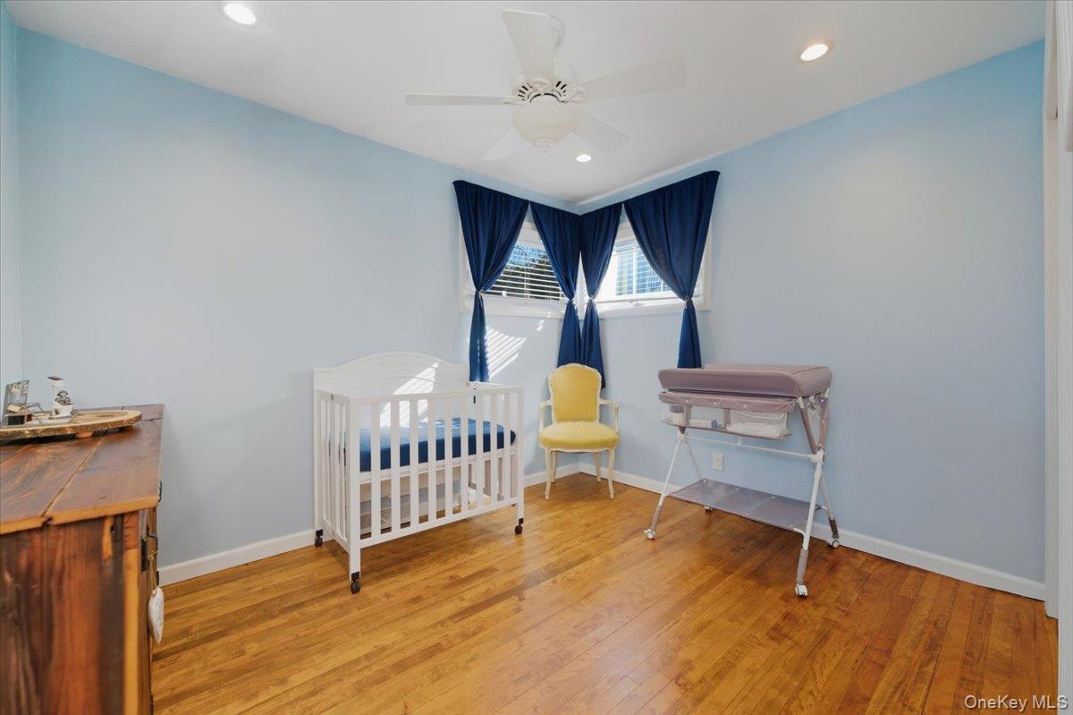 #15 photo, 10 Darnley Place, Huntington Station , NY 11746