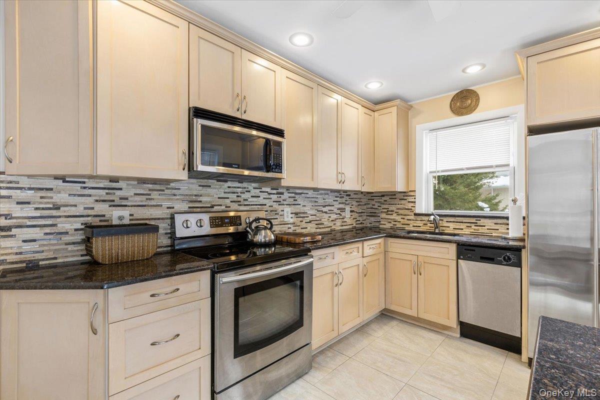 #11 photo, 15 Chauncey Street, Tuckahoe , NY 10707