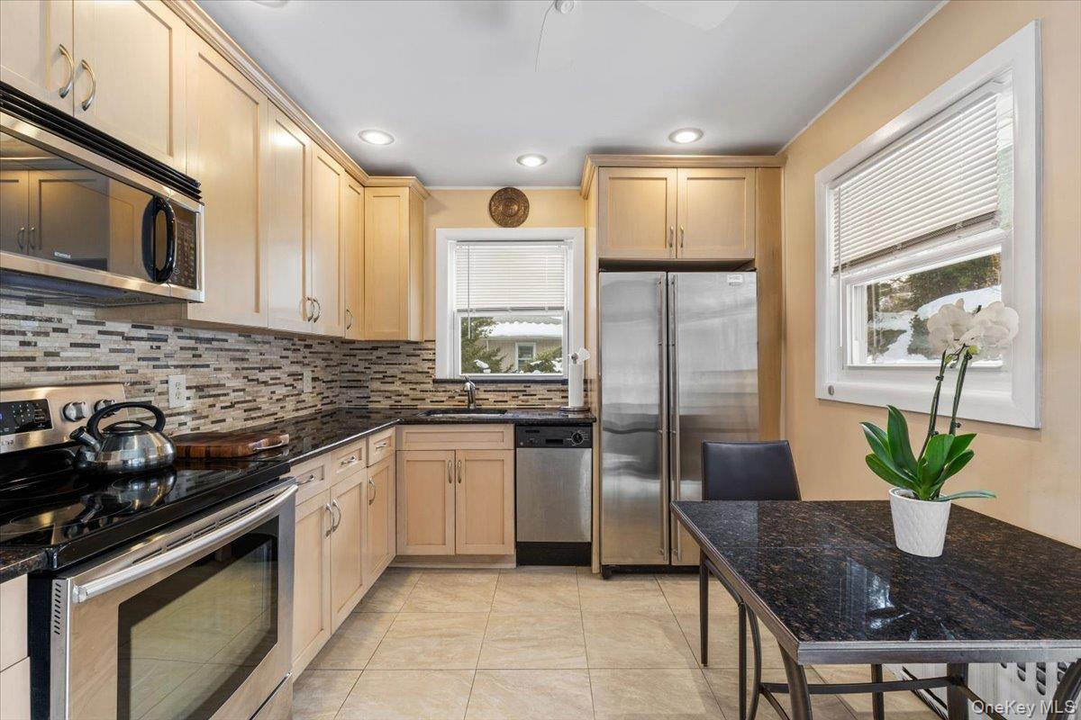 #12 photo, 15 Chauncey Street, Tuckahoe , NY 10707