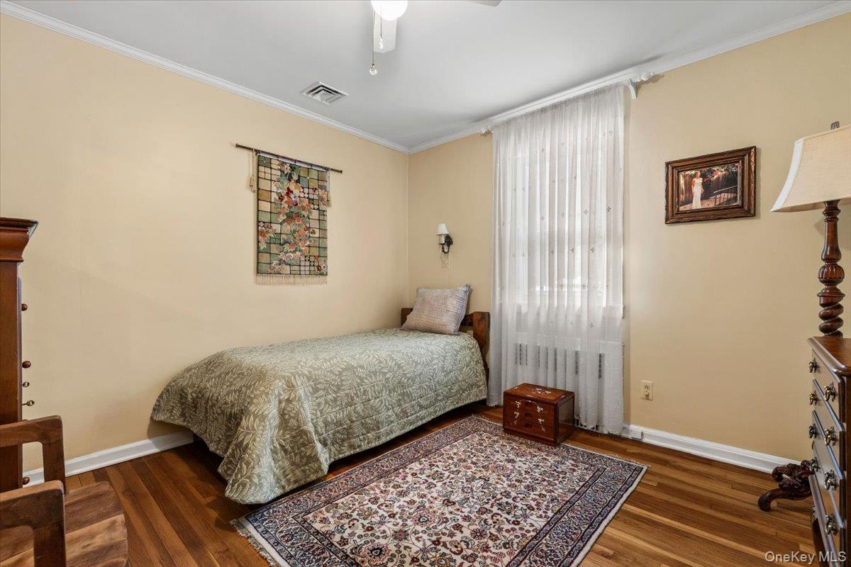 #17 photo, 15 Chauncey Street, Tuckahoe , NY 10707