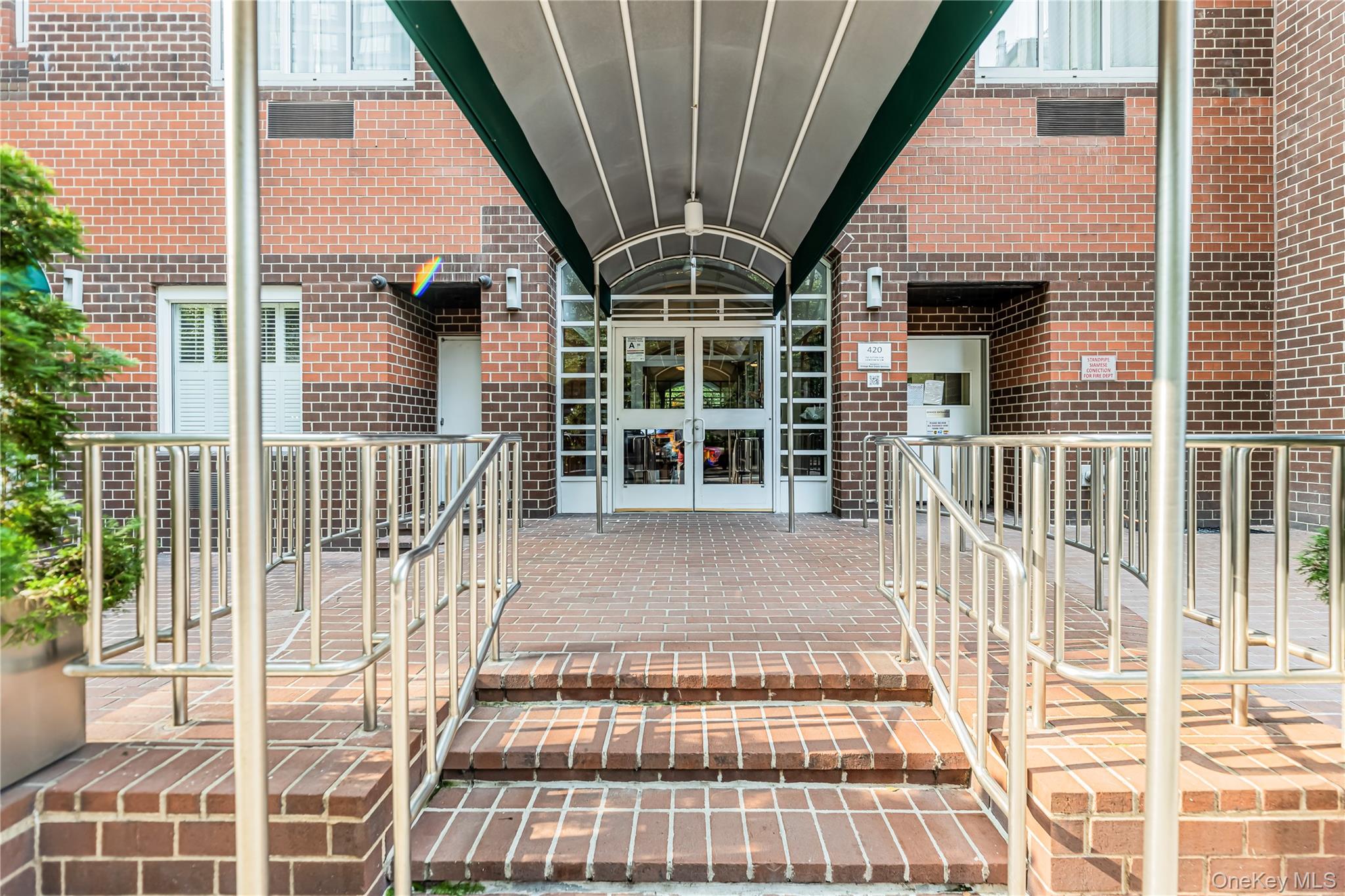 #2 photo, 420 E 58th Street, מנהטן New York (Manhattan) , NY 10022