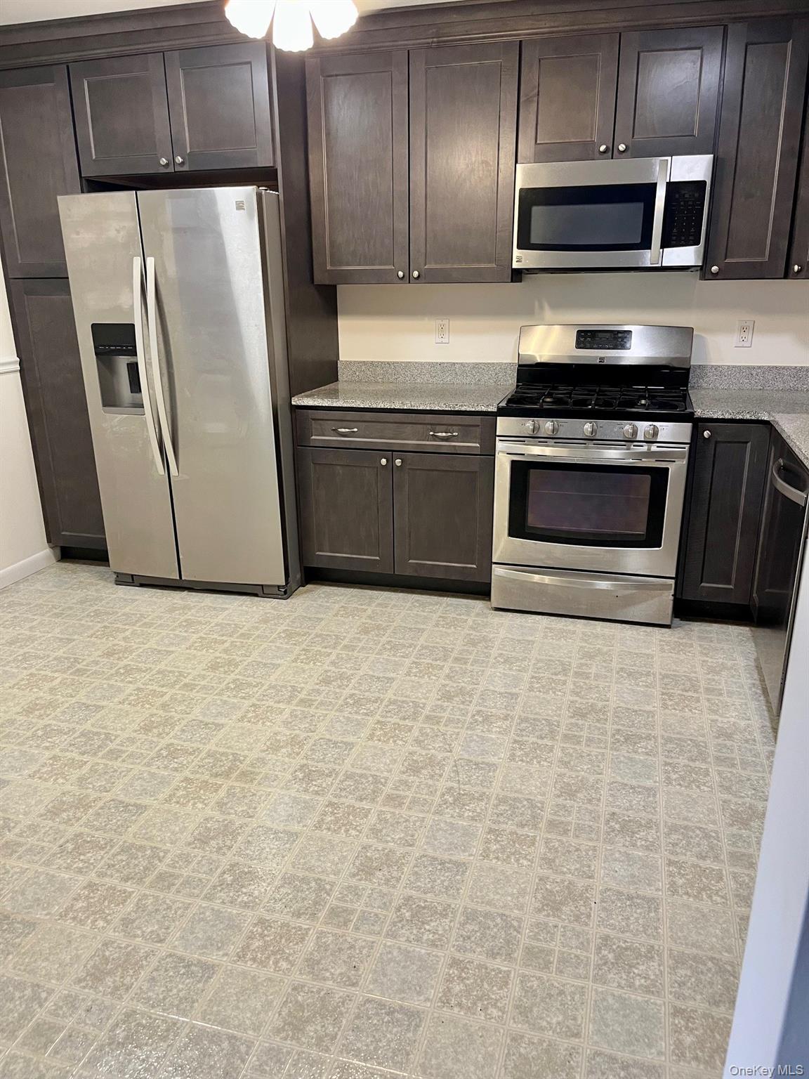 #2 photo, 1102 Scenic Lane, Poughkeepsie , NY 12603