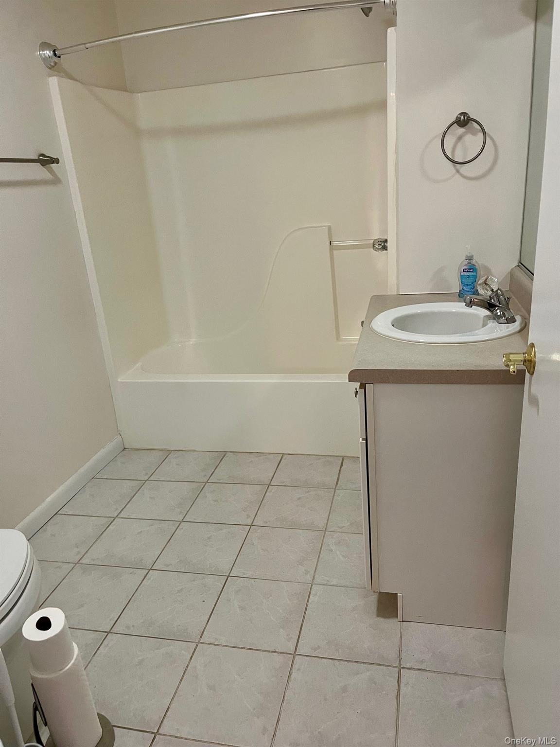 #8 photo, 1102 Scenic Lane, Poughkeepsie , NY 12603