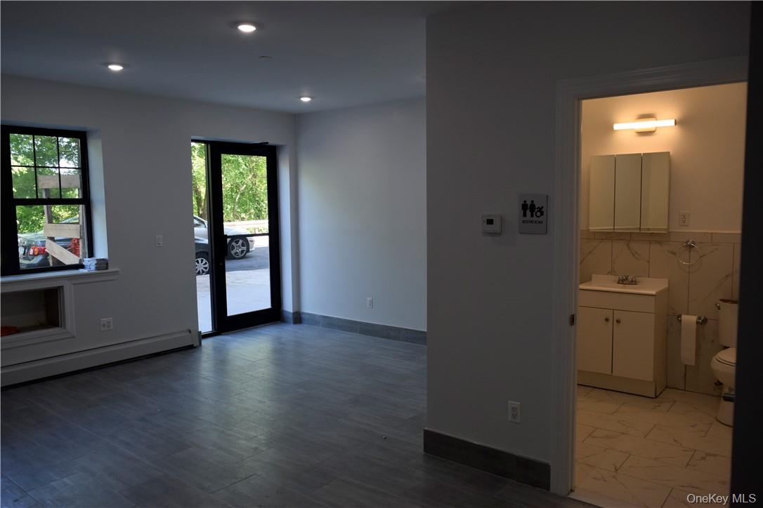 #3 photo, 2115 Burr Avenue, ব্রঙ্কস Bronx , NY 10461