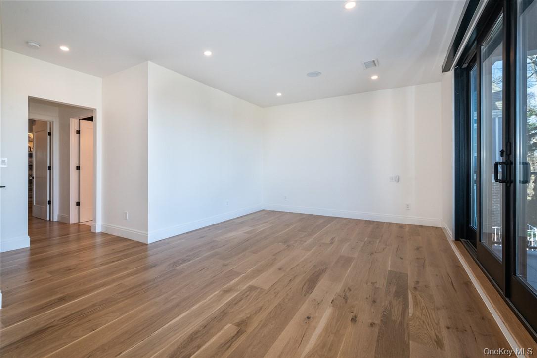 #15 photo, 23 Poplar Street, Elmsford , NY 10523