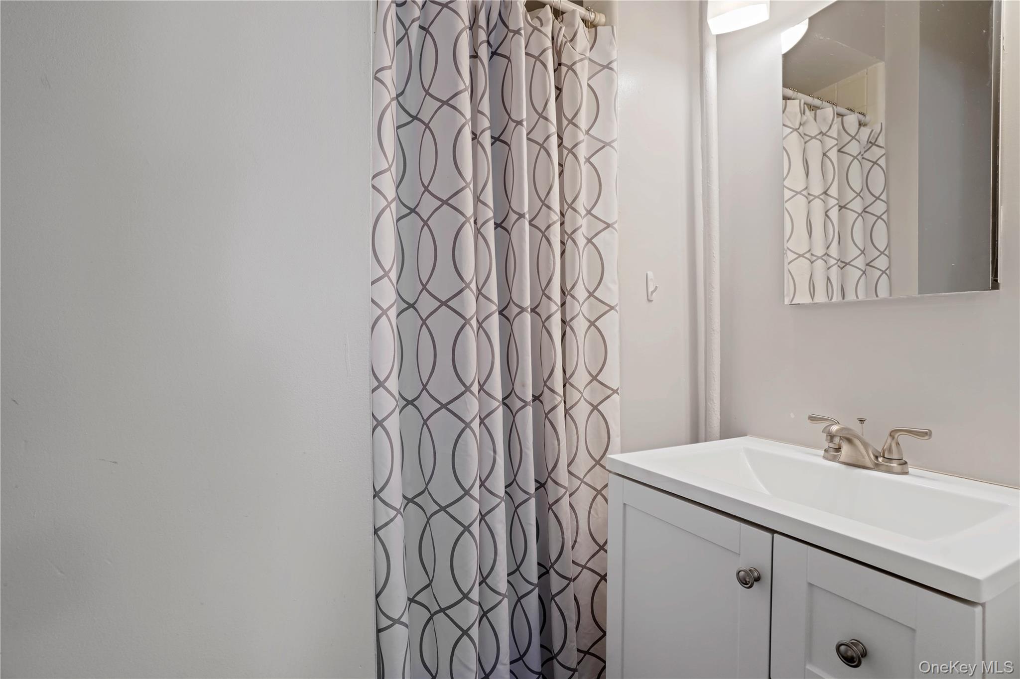 #13 photo, 113 Beacon Hill Drive, Dobbs Ferry , NY 10522