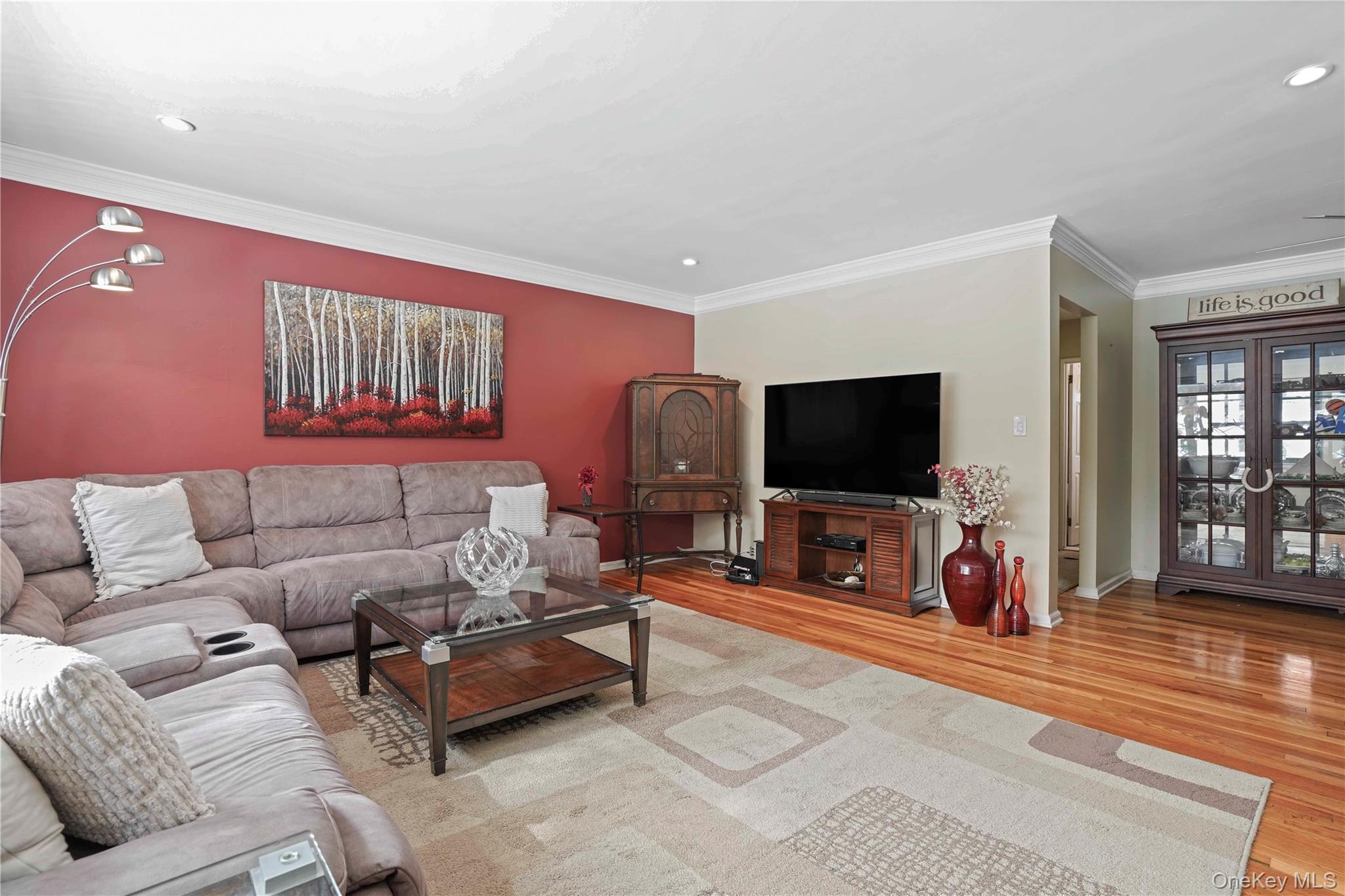 #4 photo, 113 Beacon Hill Drive, Dobbs Ferry , NY 10522