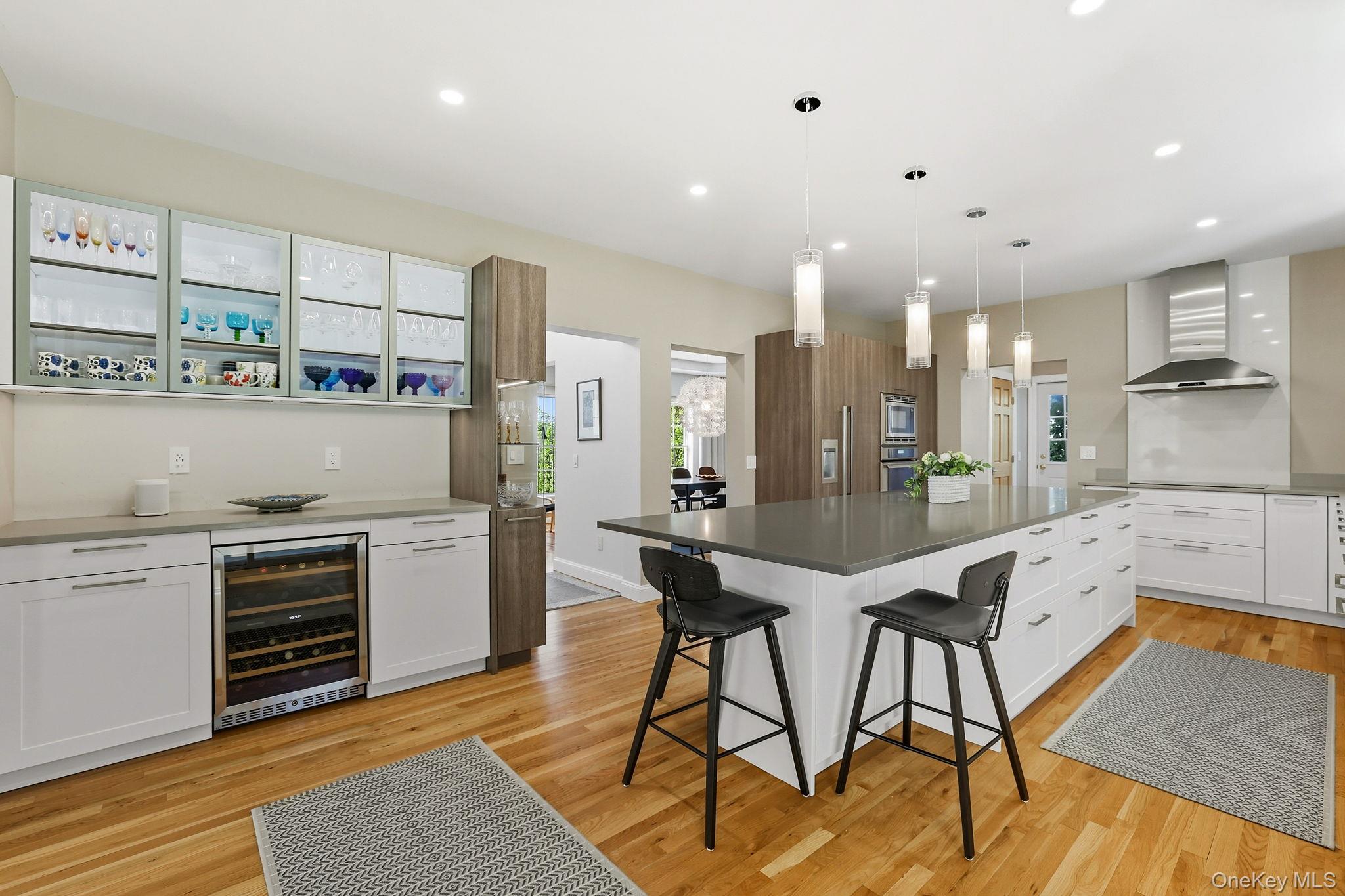 #10 photo, 94 Holland Place, Hartsdale , NY 10530