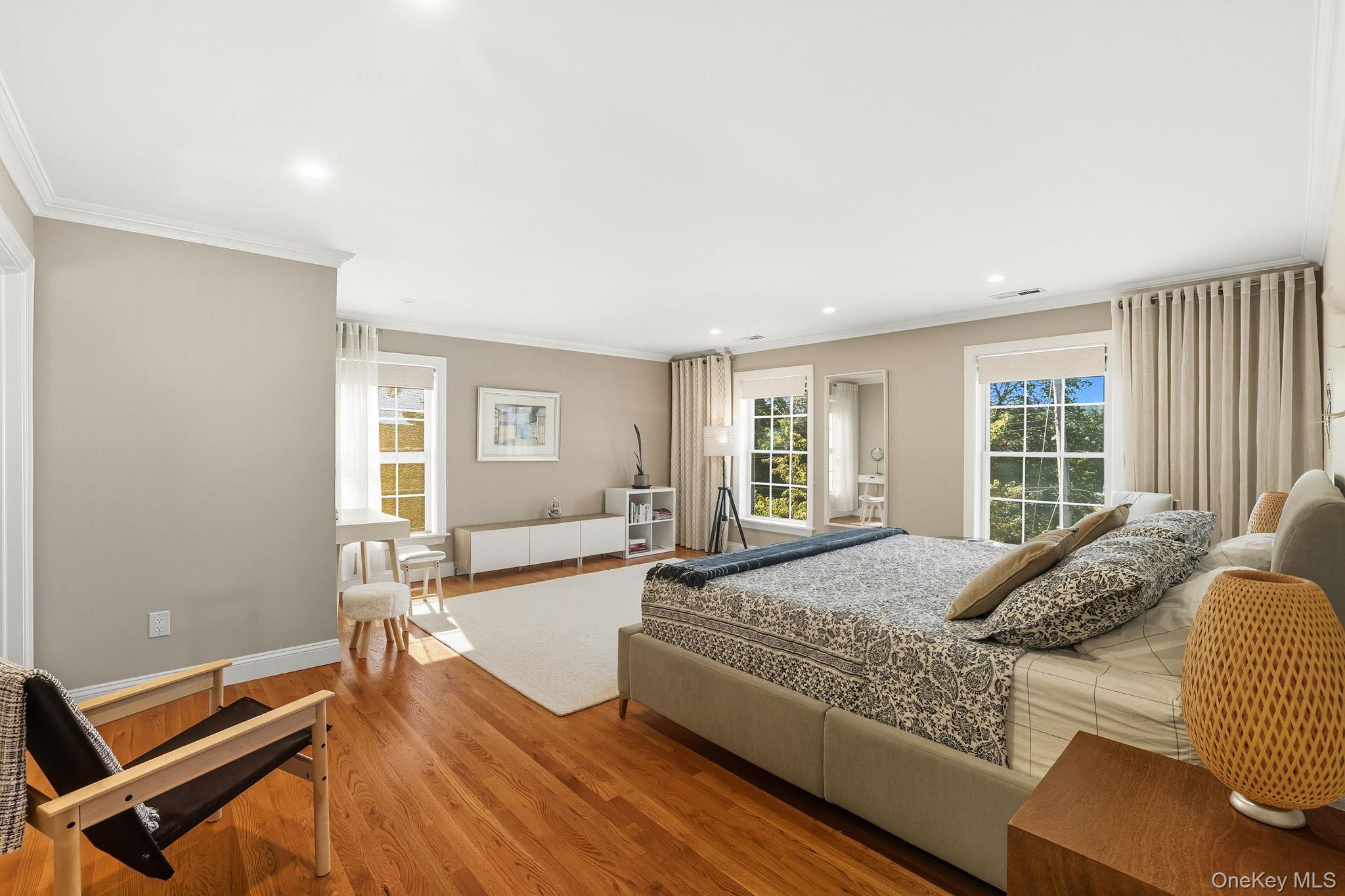 #18 photo, 94 Holland Place, Hartsdale , NY 10530