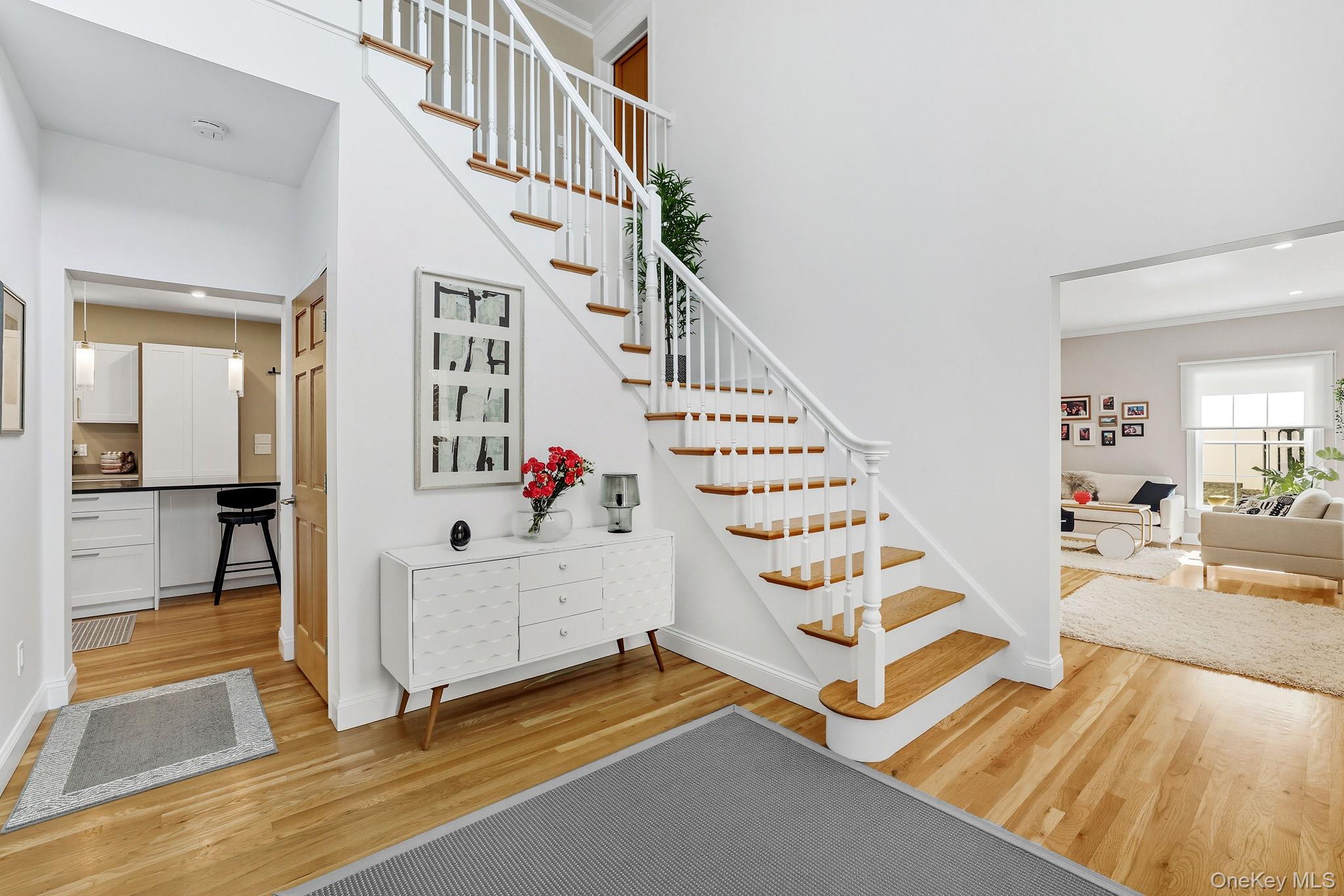 #4 photo, 94 Holland Place, Hartsdale , NY 10530