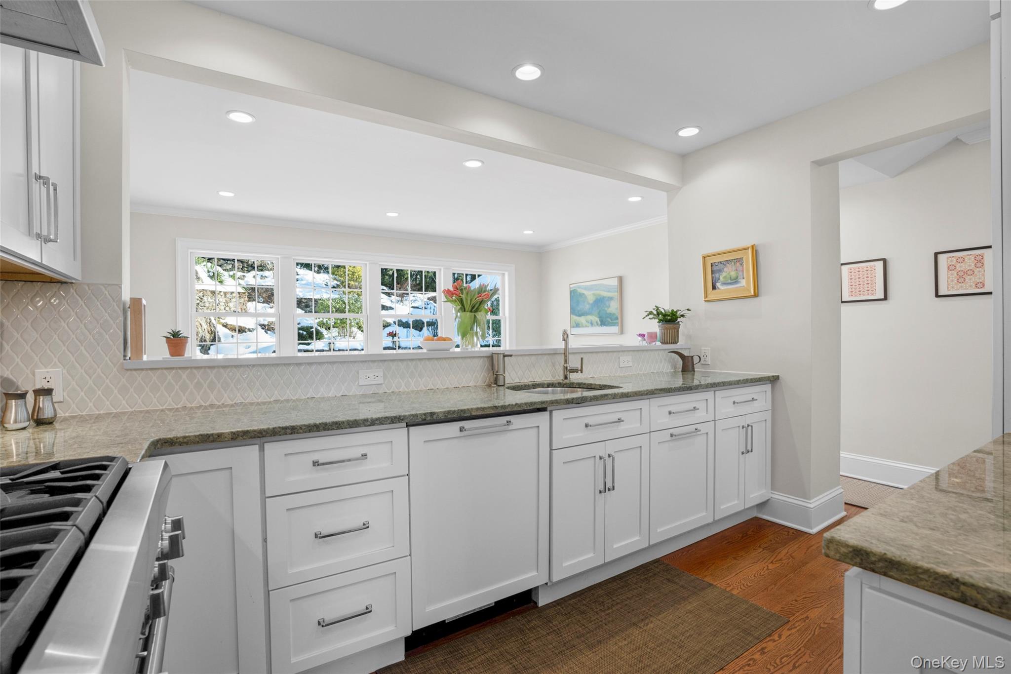 #9 photo, 22 Ferncliff Road, Scarsdale , NY 10583