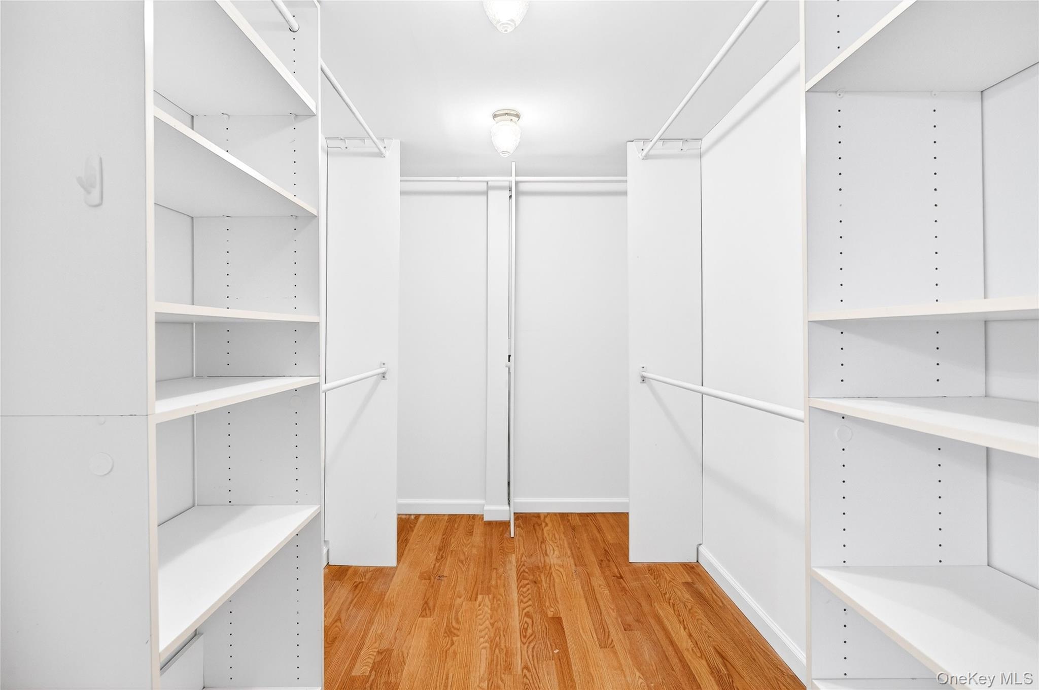 #12 photo, 24 Old Knollwood Road, White Plains , NY 10607